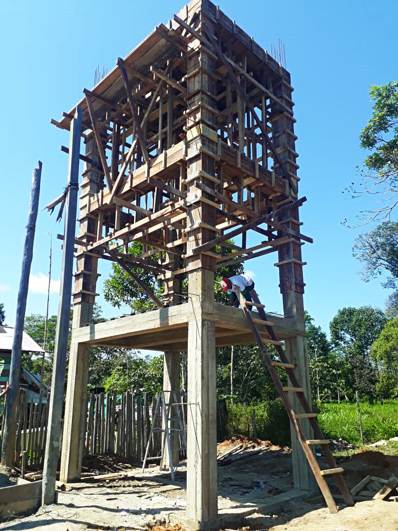 Ziora Amena - Construction of water tower.jpg