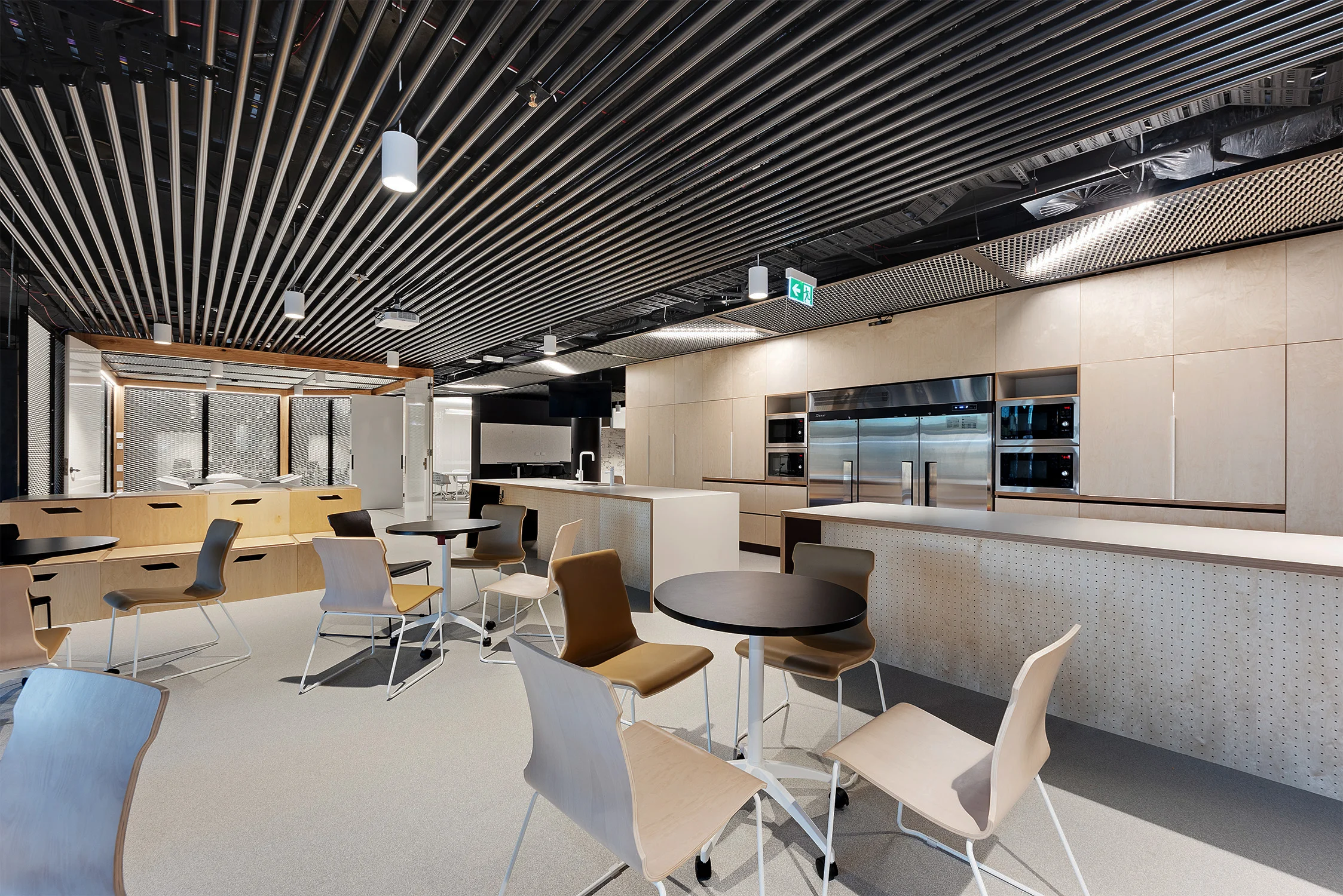 Kitchen - Photo 3.jpg