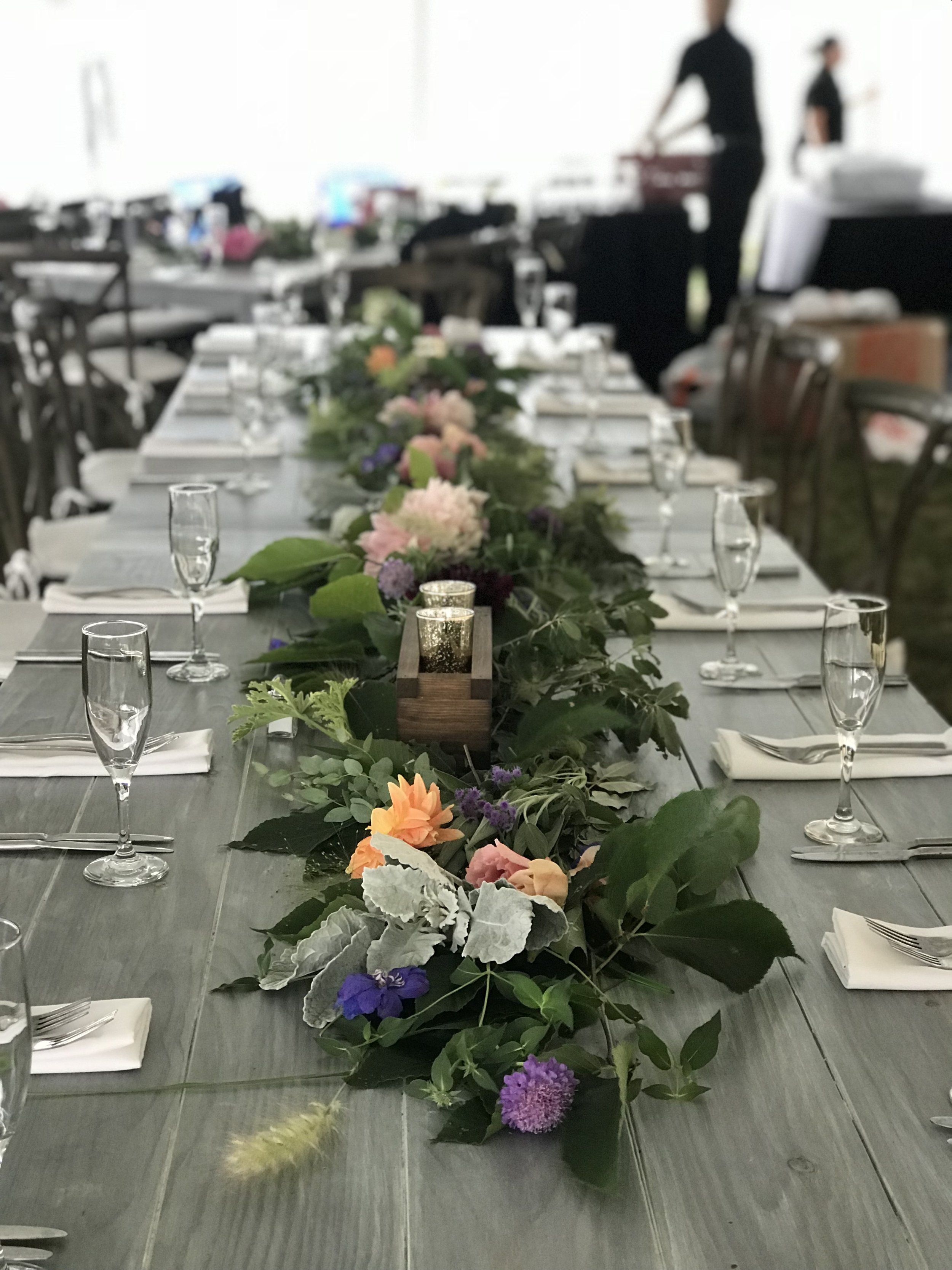 table garland with flowers