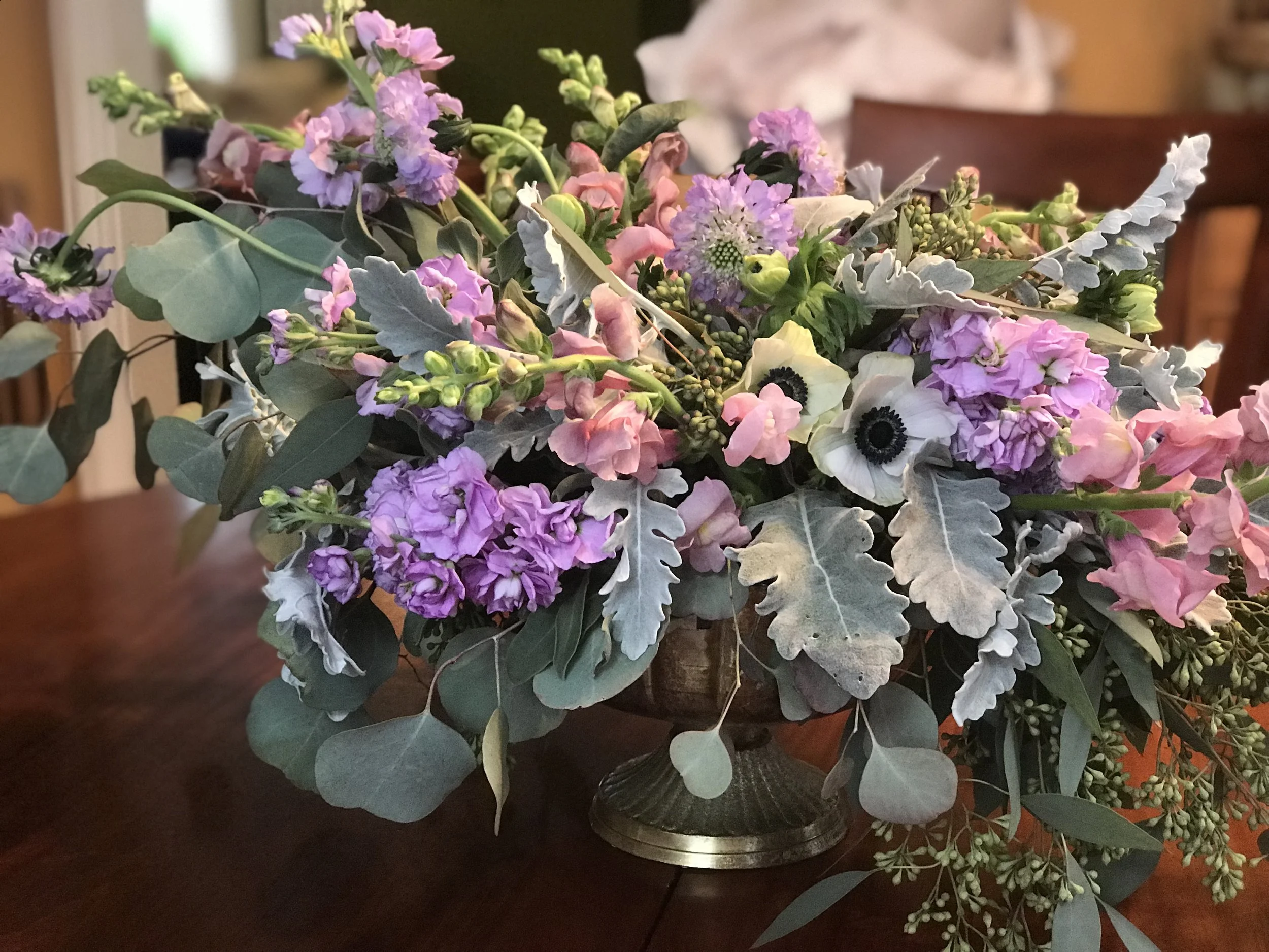 lavender and cream centerpiece