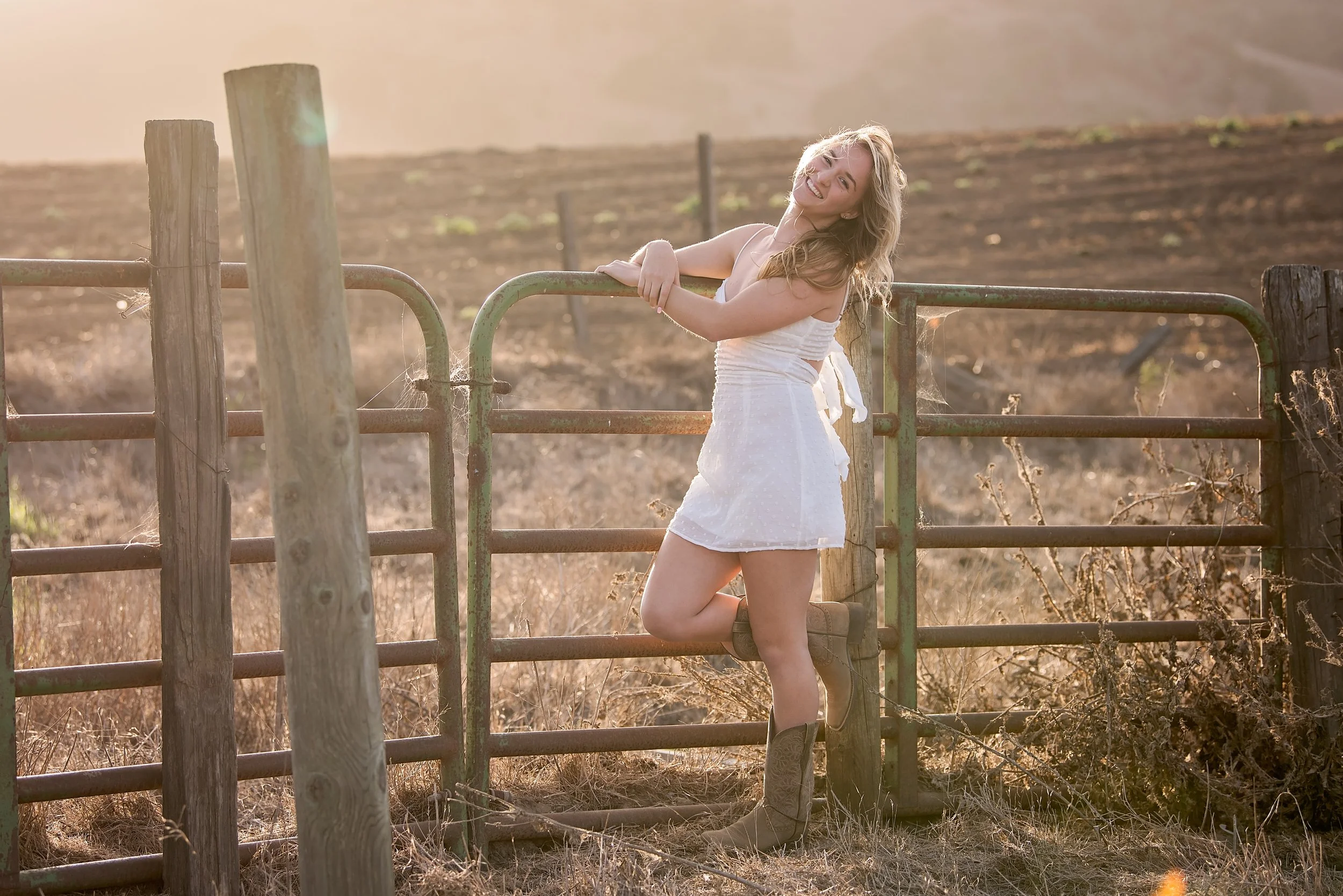 masion-golden-hour-senior-portraits.jpg