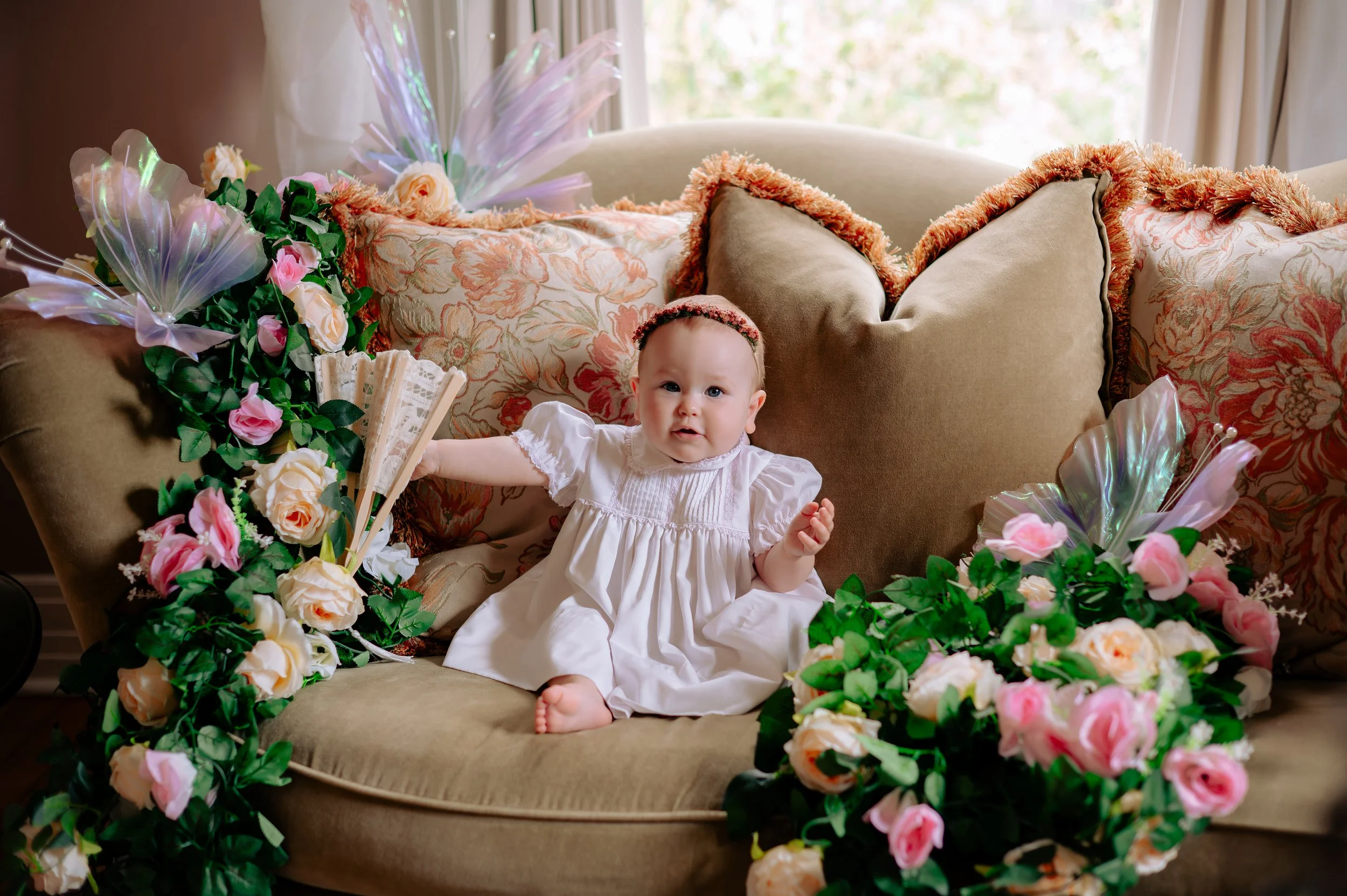 Amelia’s Floral First-Birthday Portraits