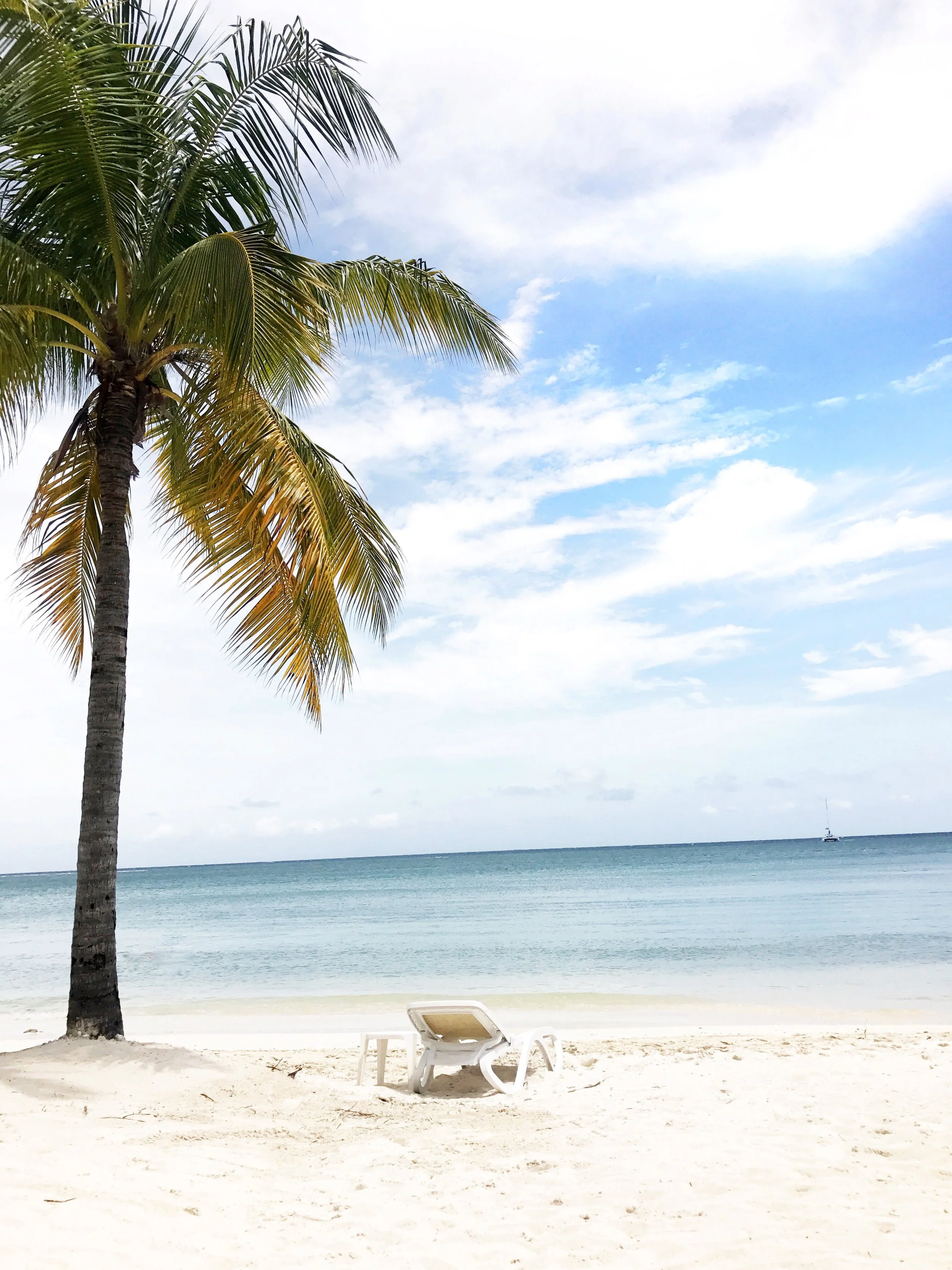 beach-shot-jamaica-dayna-bolden.jpg