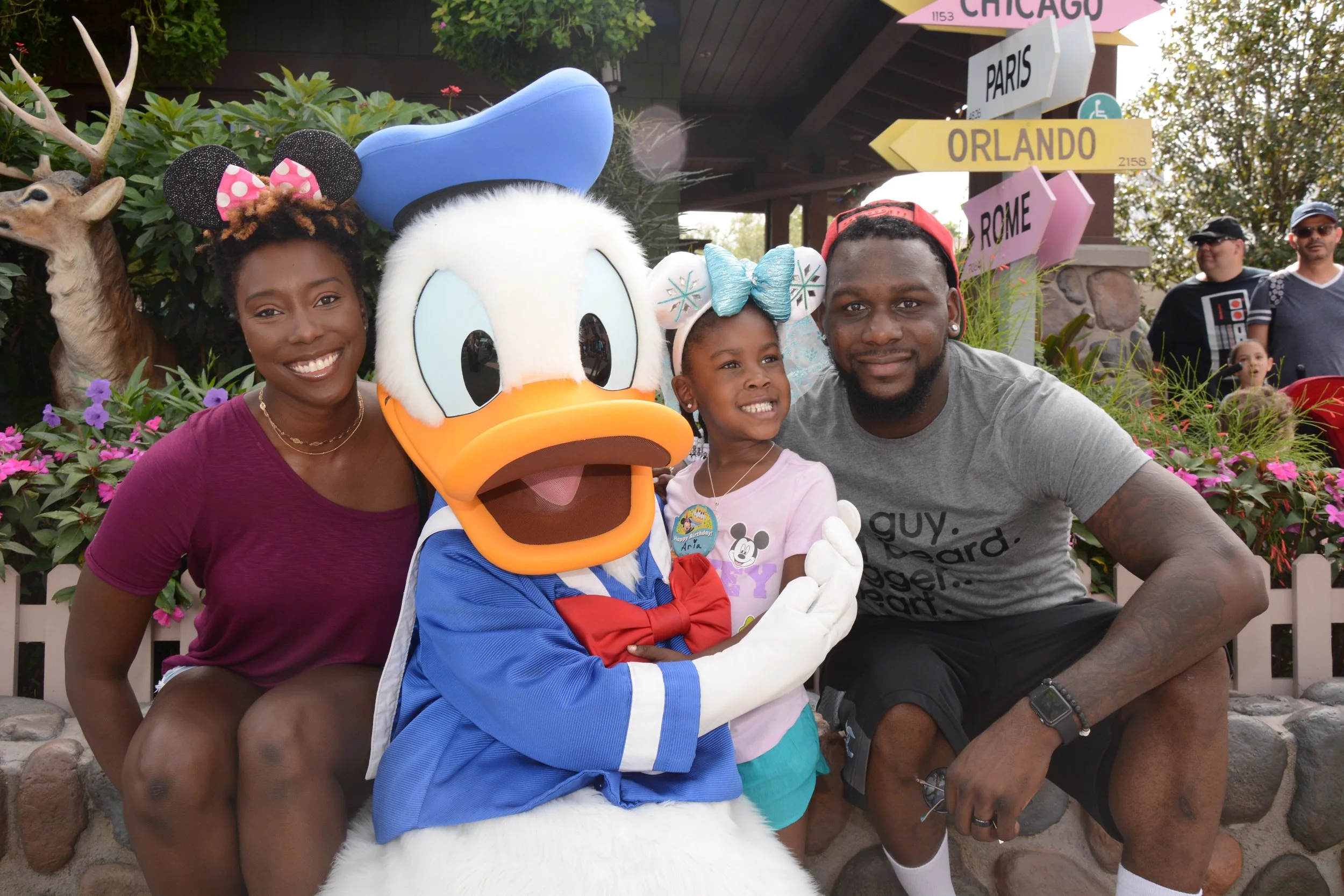 Meet-donald-ducl-disney-trip3.jpg