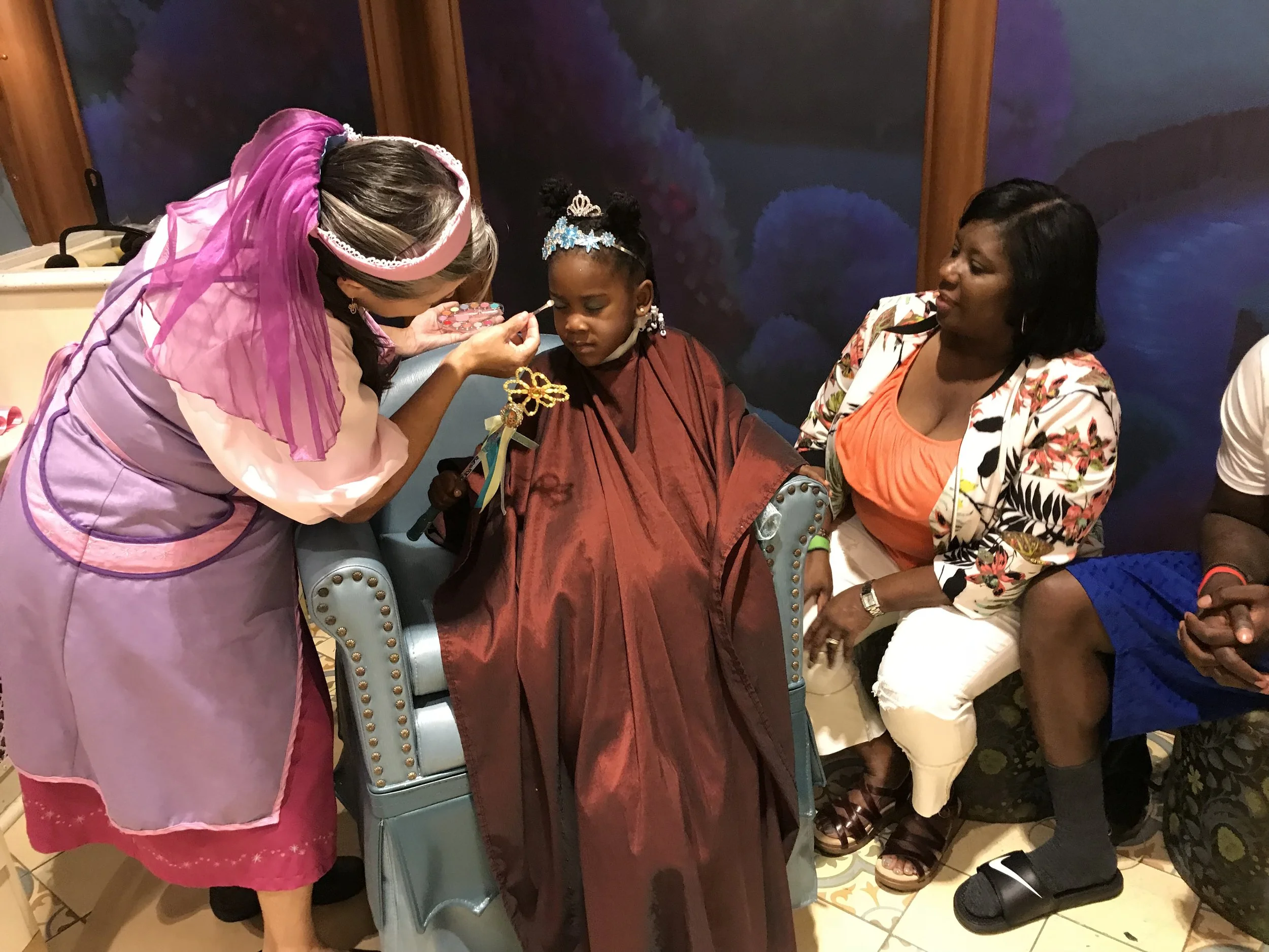 Bibbity Bobbity Boutique Disney 2.jpg