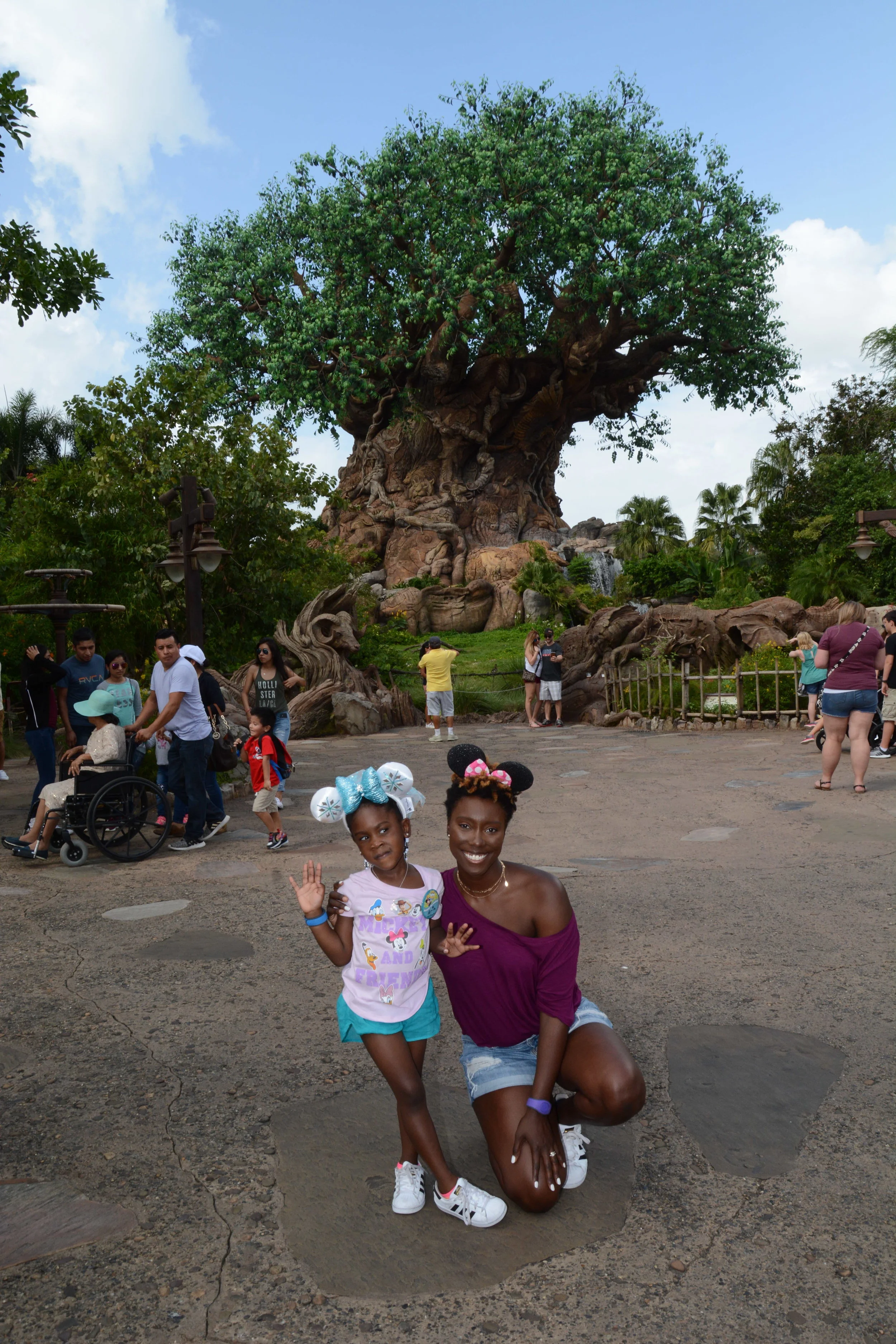 Disney Magic Kindow Aria and Dayna .JPG