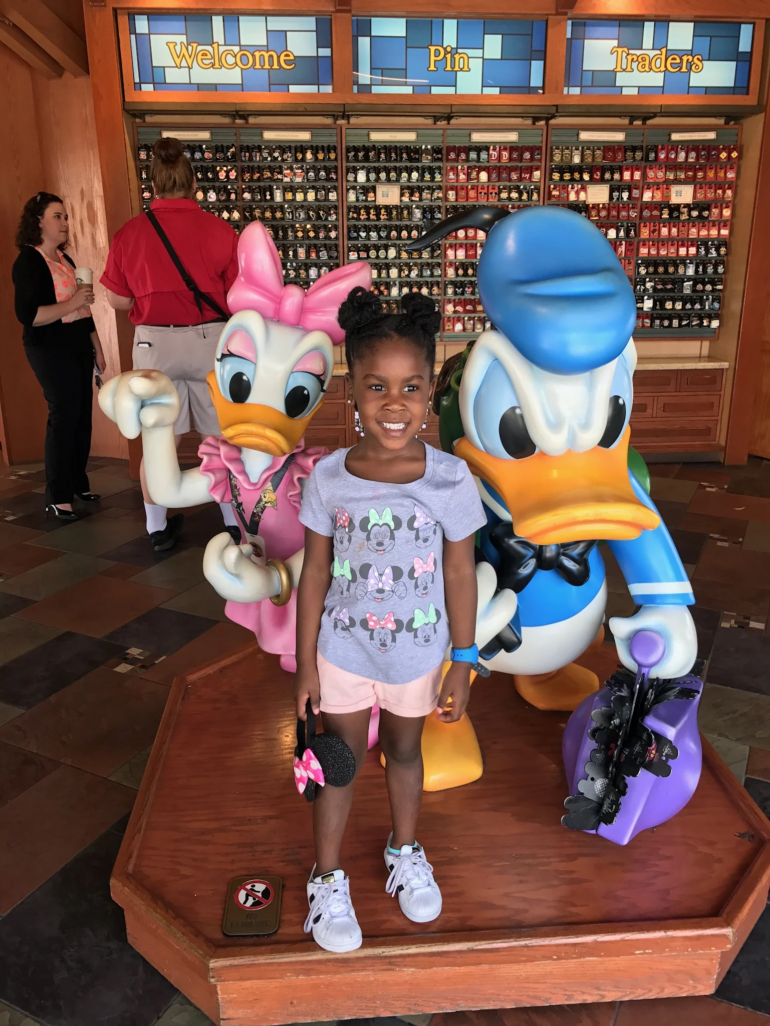 Aria With Duck Figures .jpg