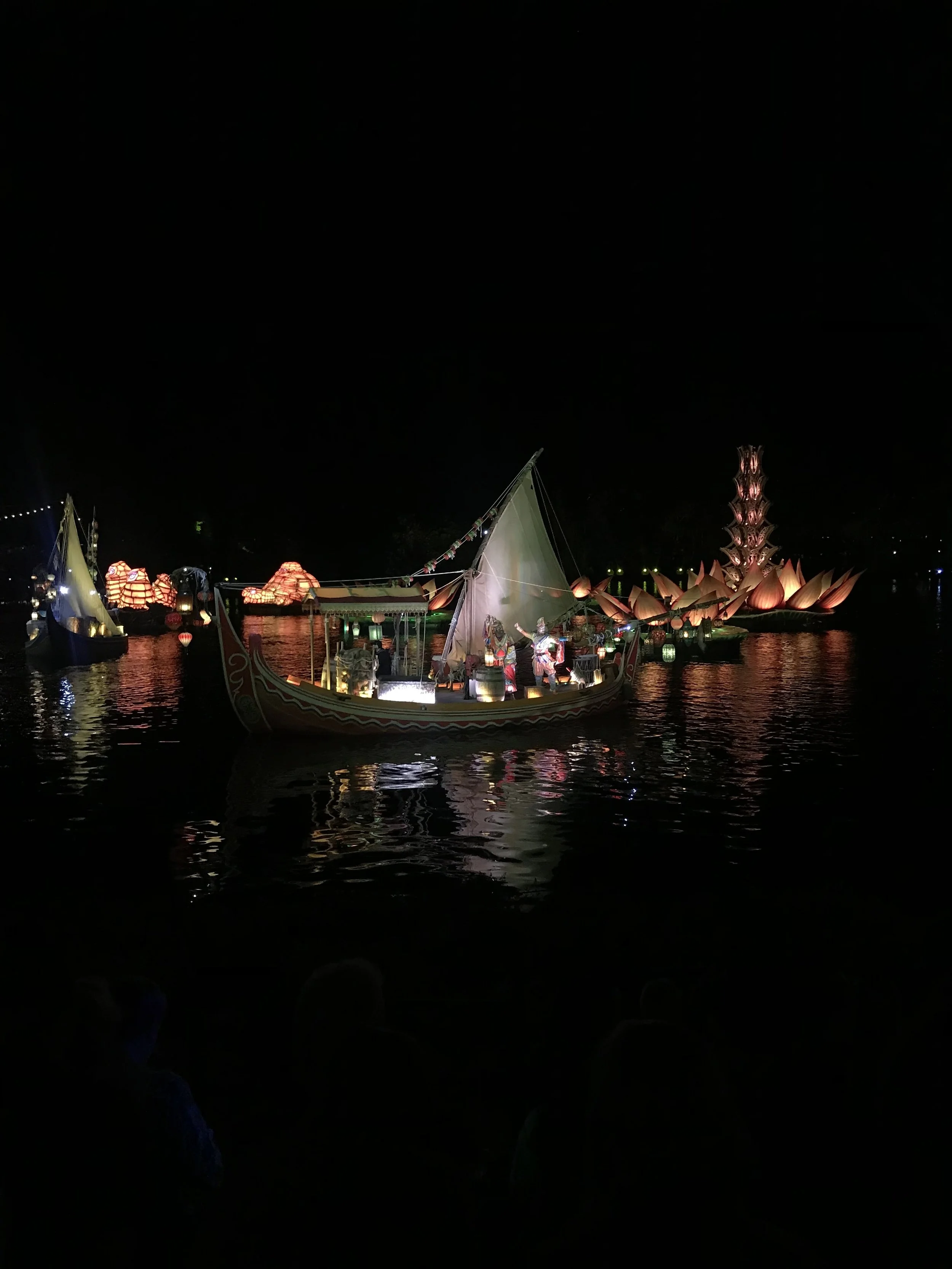 Disney-with-toddlers-animal-kingdom-rivers-of-light-3.jpg
