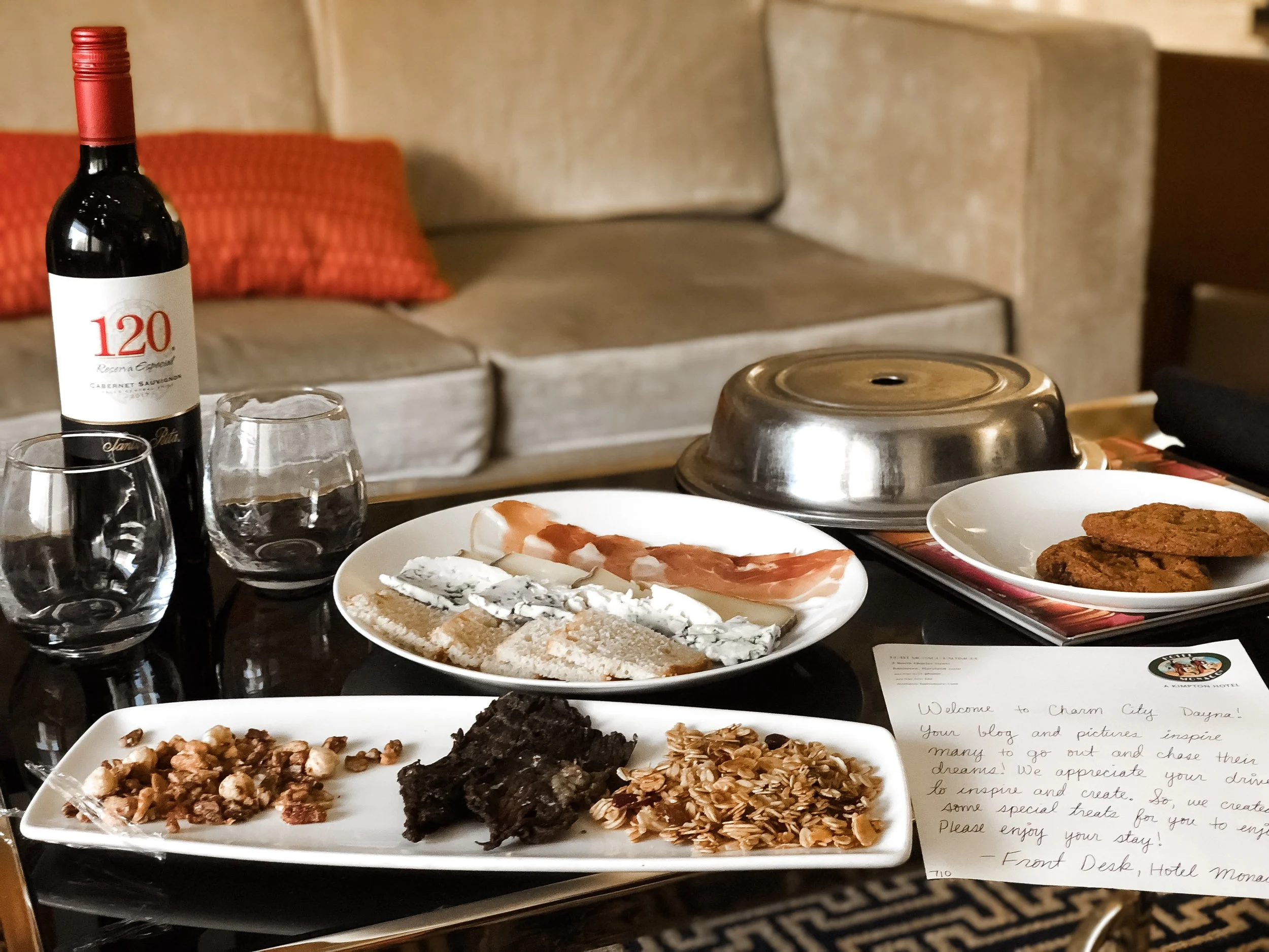 kimpton-hotel-monaco-room-service-4.JPG