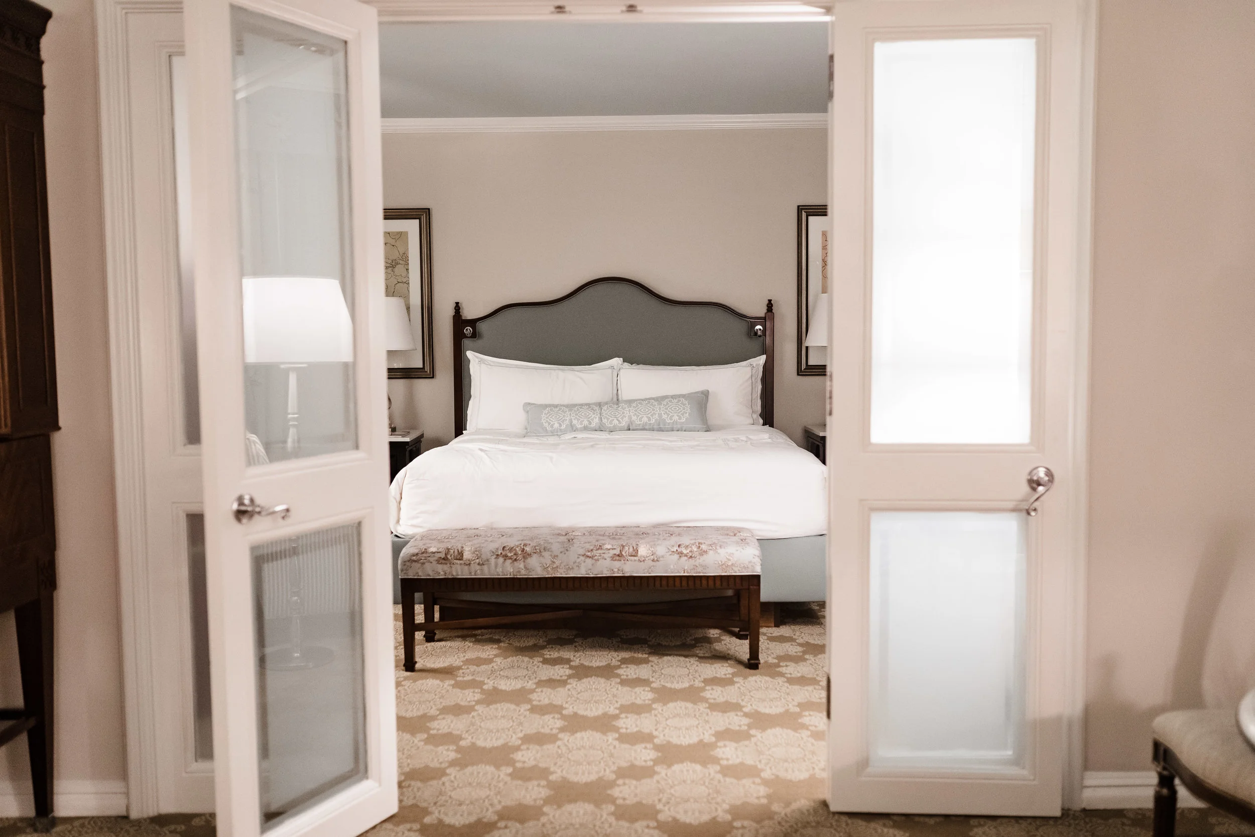 Windsor-cout-hotel-new-orleans-dayna-bolden-travel-1.jpg