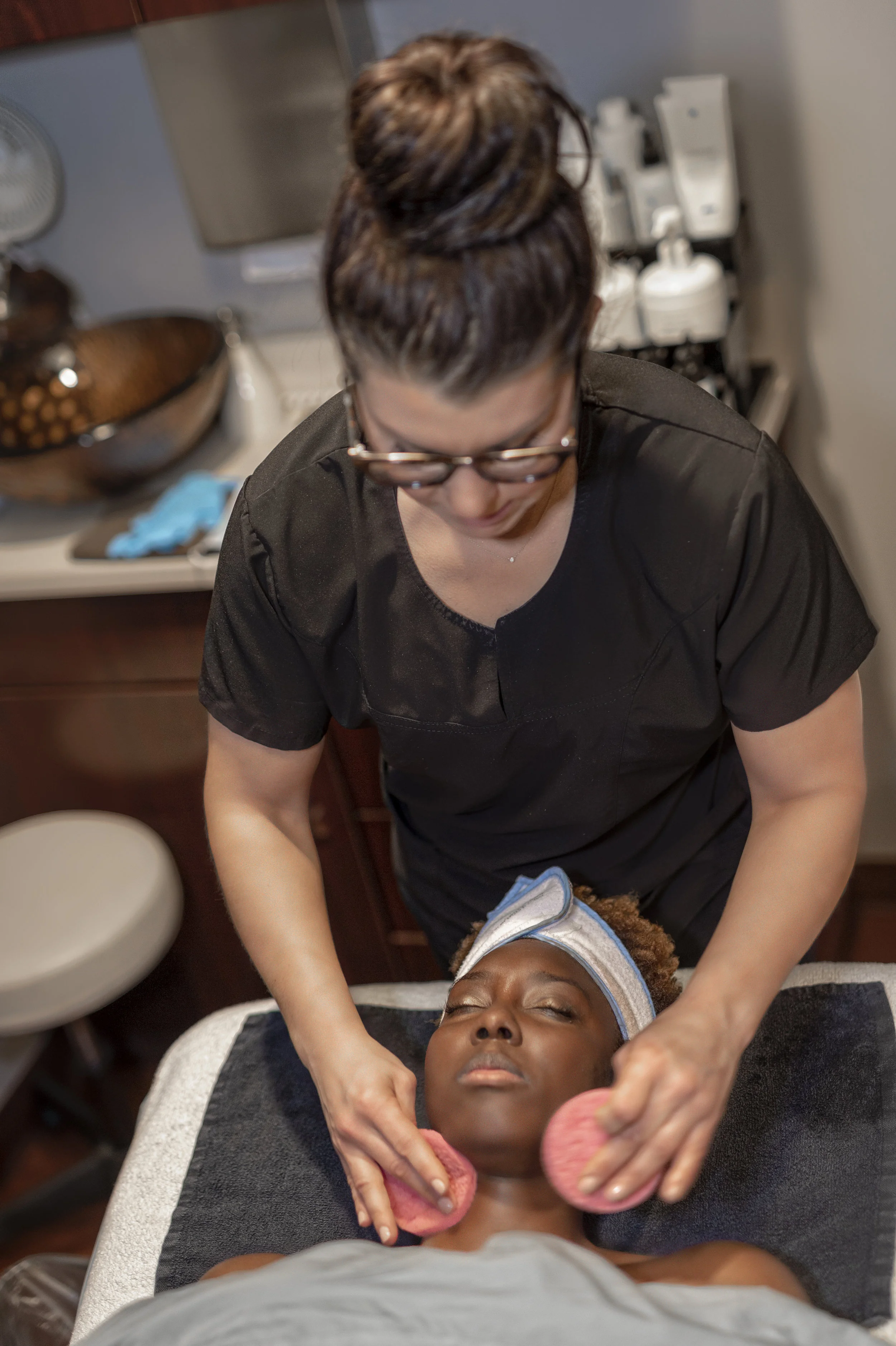 SkinCeuticals-facial-dayna-bolden-5.jpg