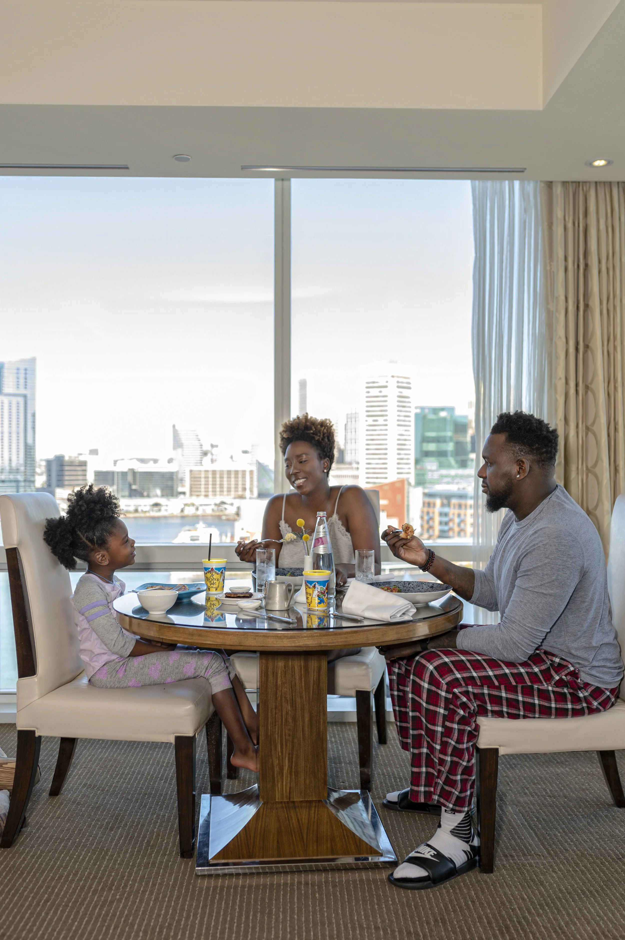 Four-Seasons-Baltimore-Family-Staycation-3.jpg