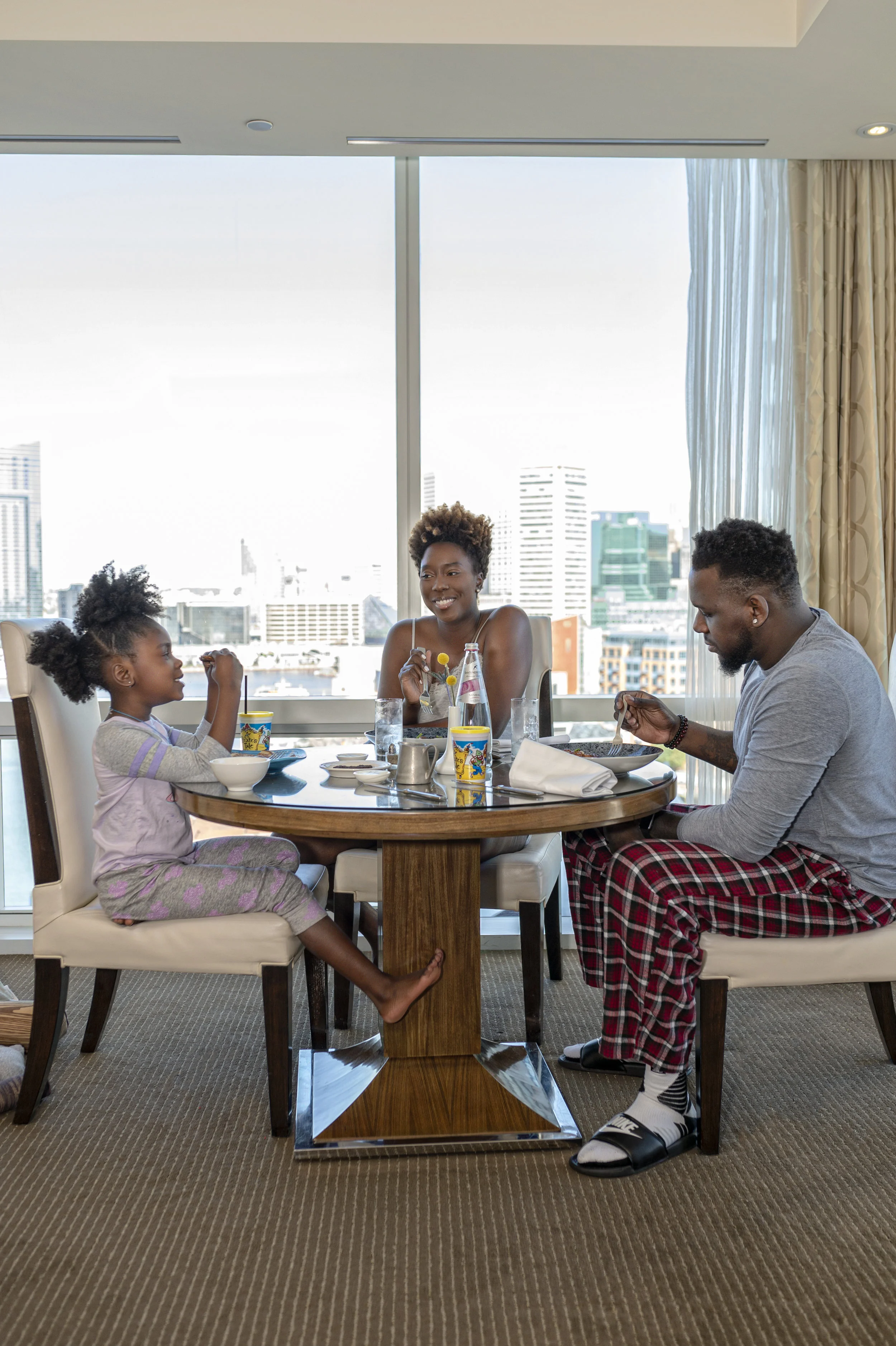 Four-Seasons-Baltimore-Family-Staycation-2.jpg