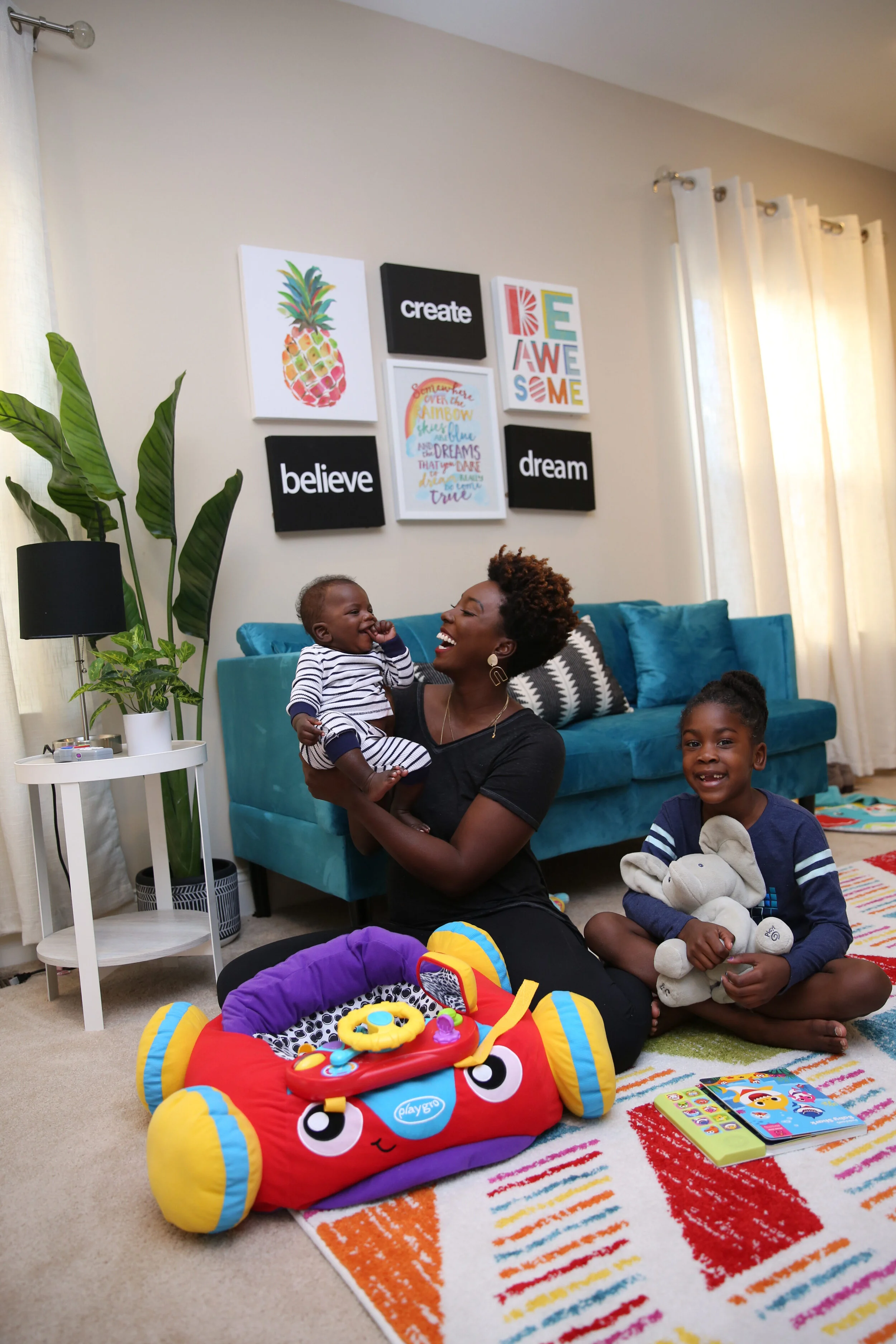 The TOP 5 toy Ideas for your baby under 1 at buy buy BABY
