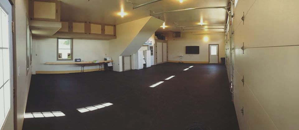 spacious 28'x44' training room