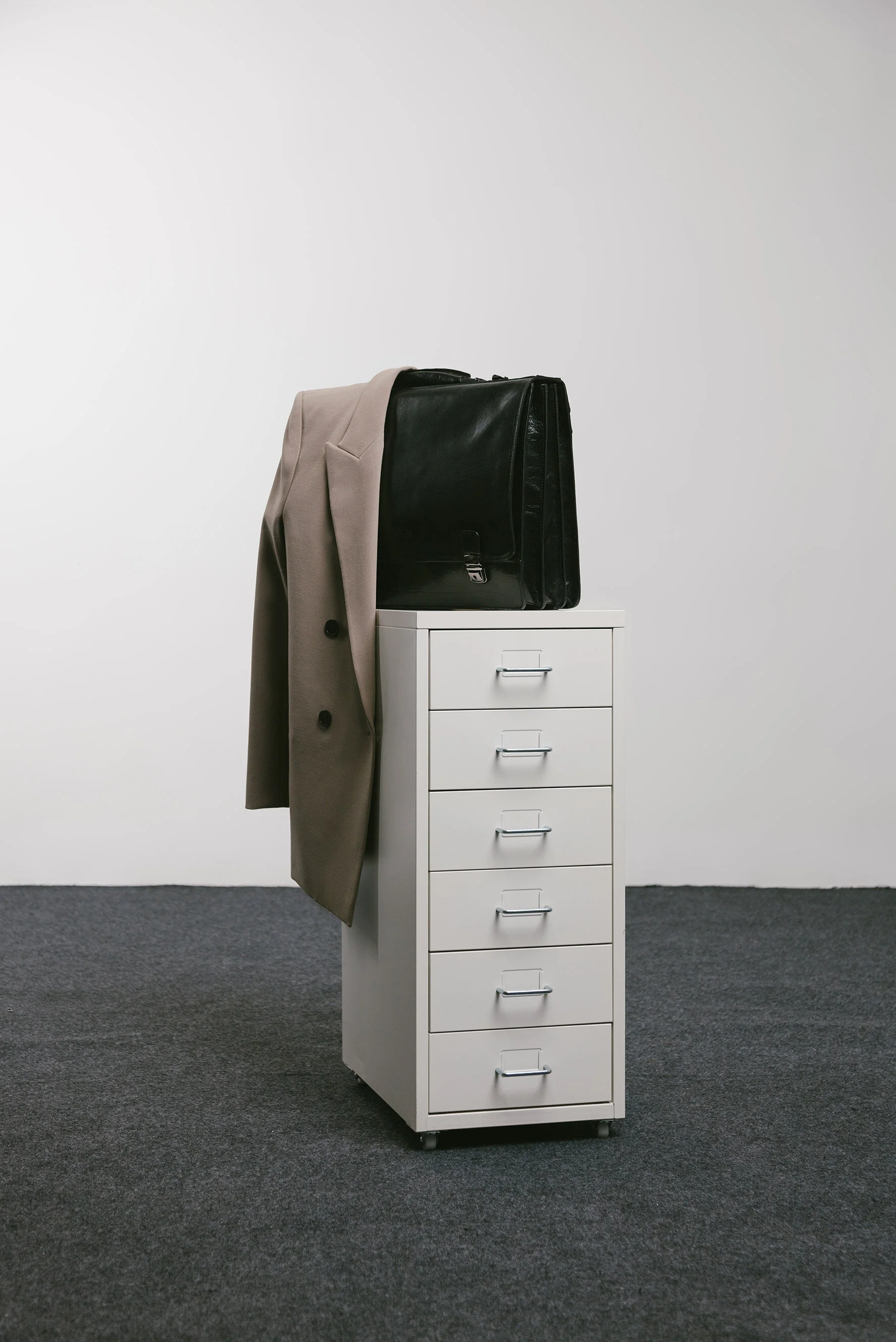 5_Victoria_Acosta_ADDICTIVE_OFFICE_643.jpg