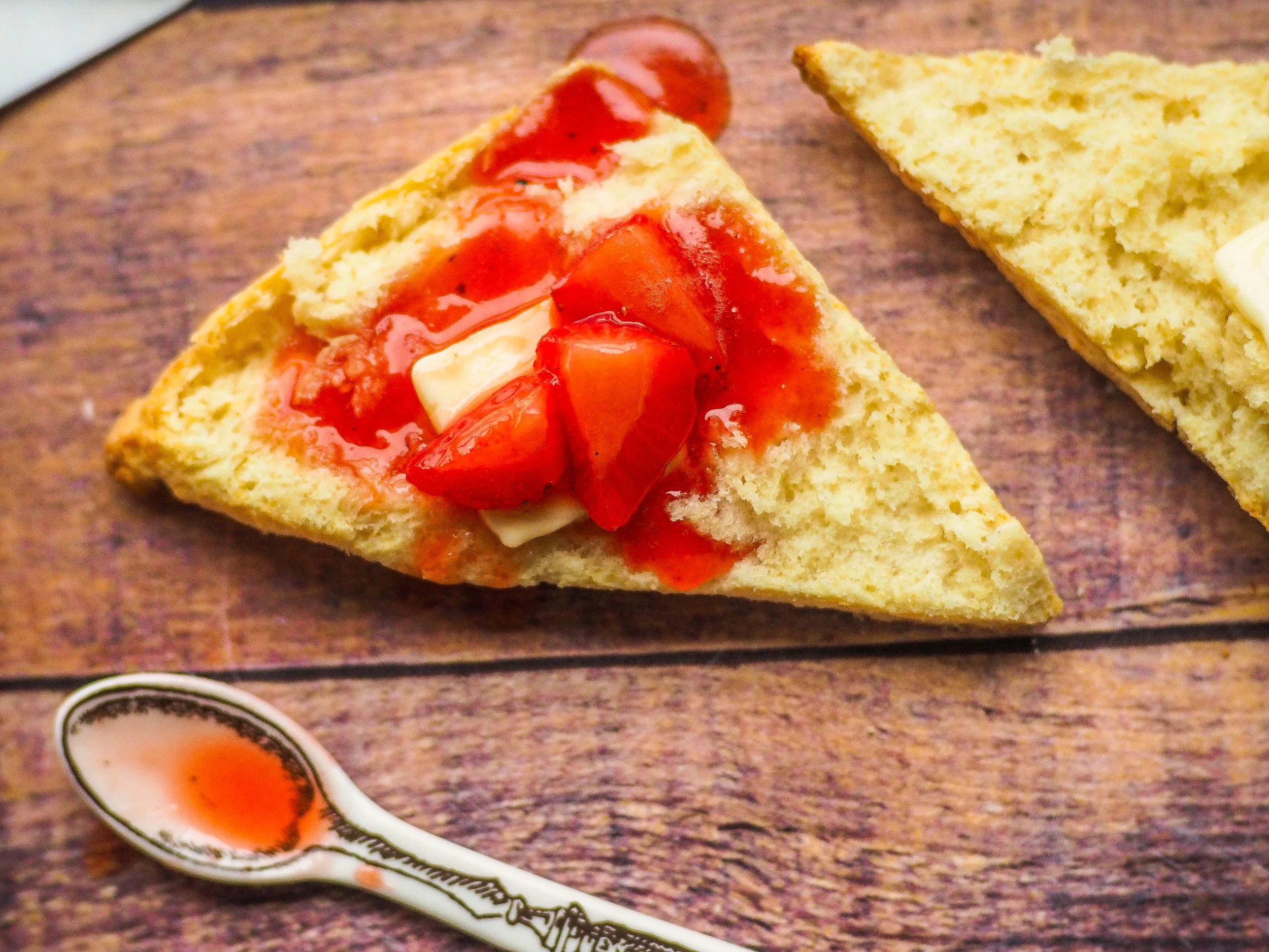Flaky Scones