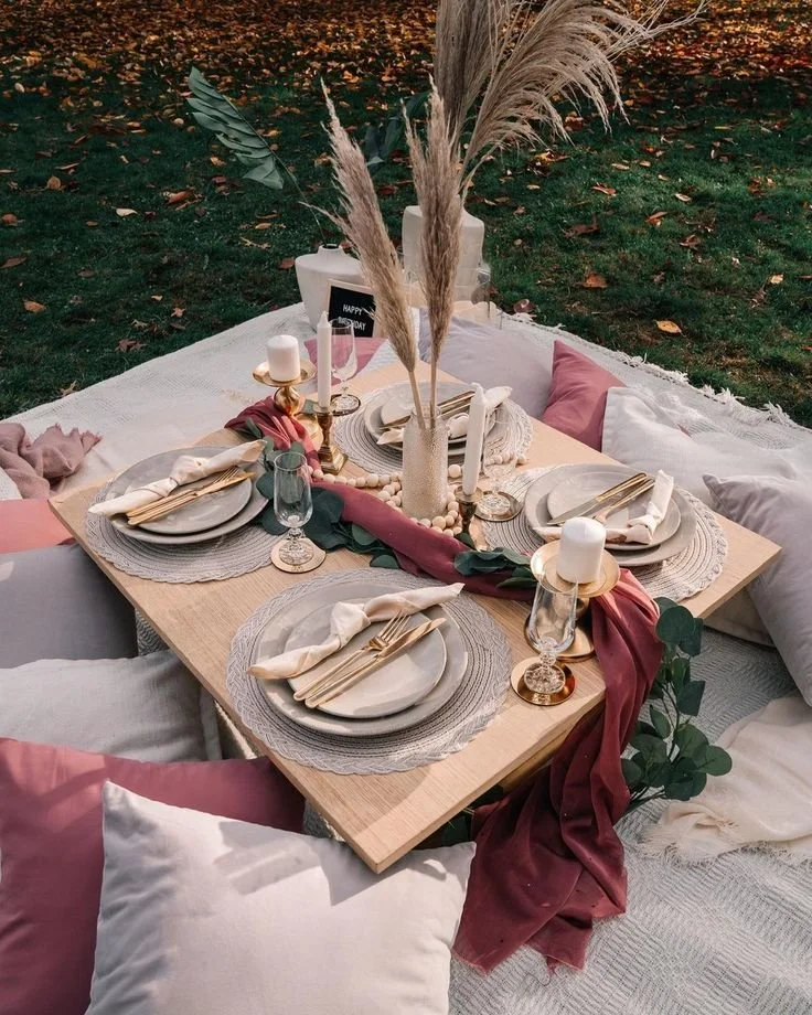 Pop-Up Picnics & Summer Soirées: Chic Outdoor Event Ideas