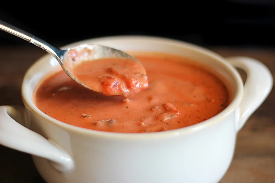 Vegan Tomato Soup-11.jpg