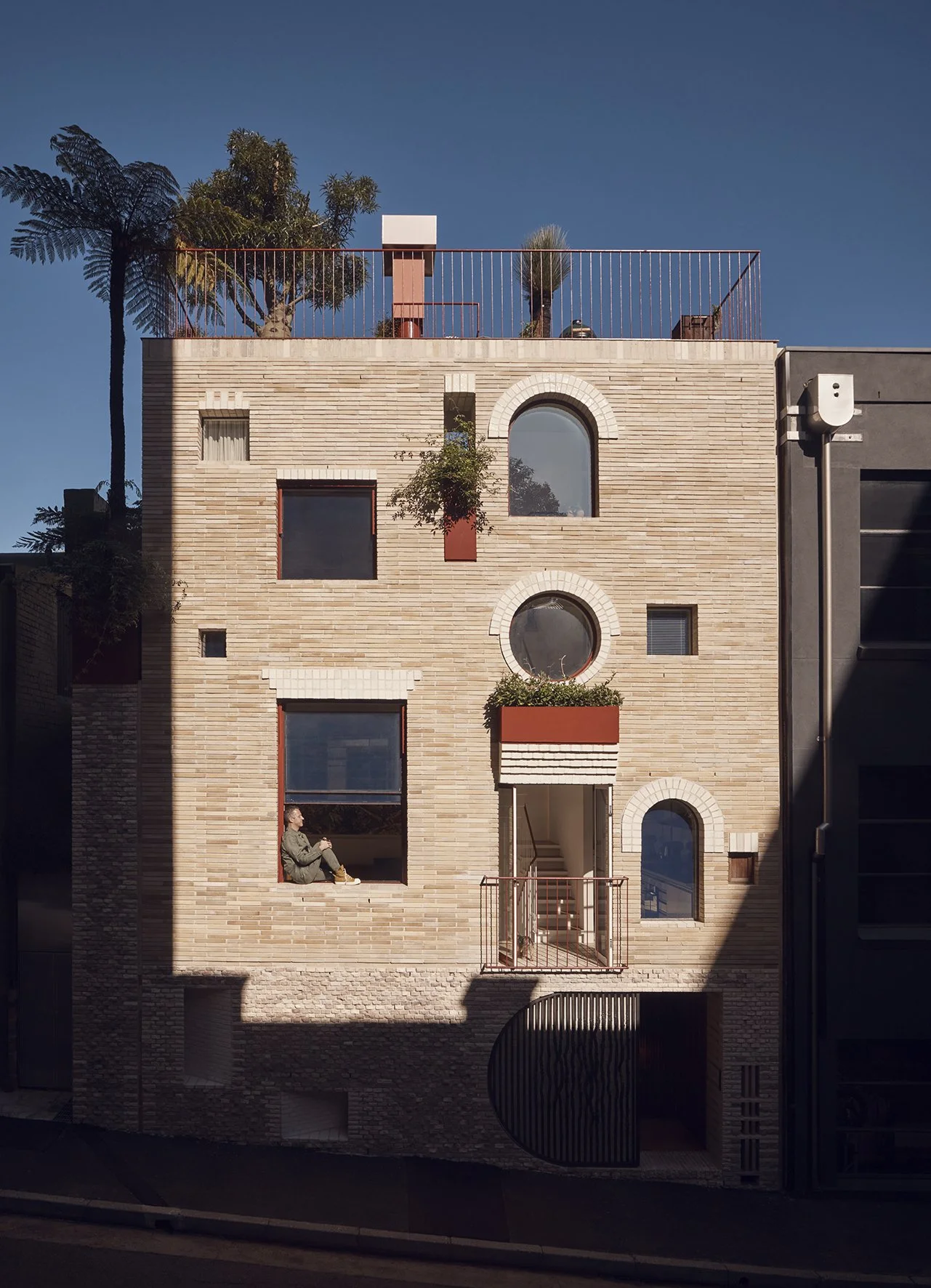 230524_AFR_ADAM_HADDOW_01_0037 1_crop.jpg