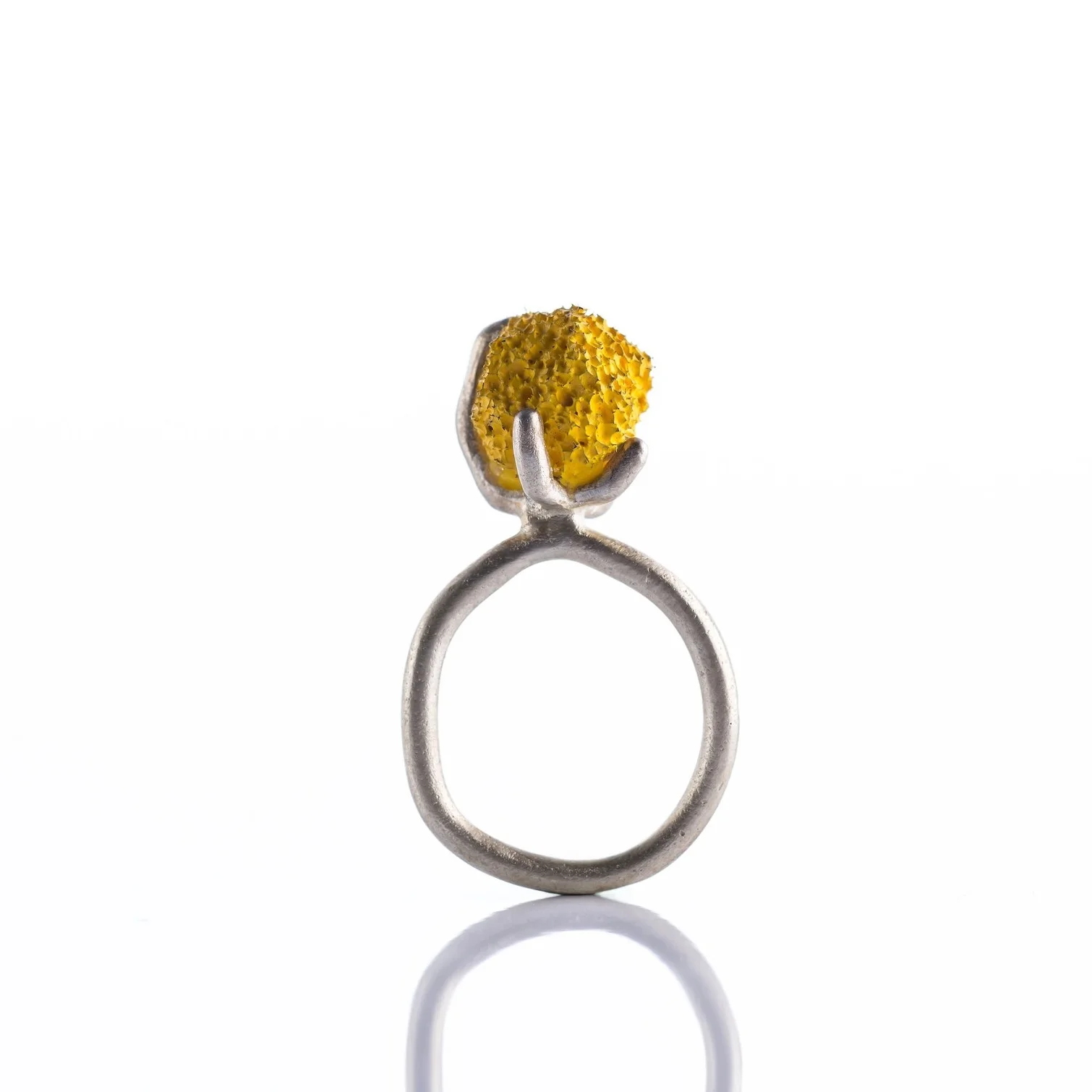 Emptiness Ring