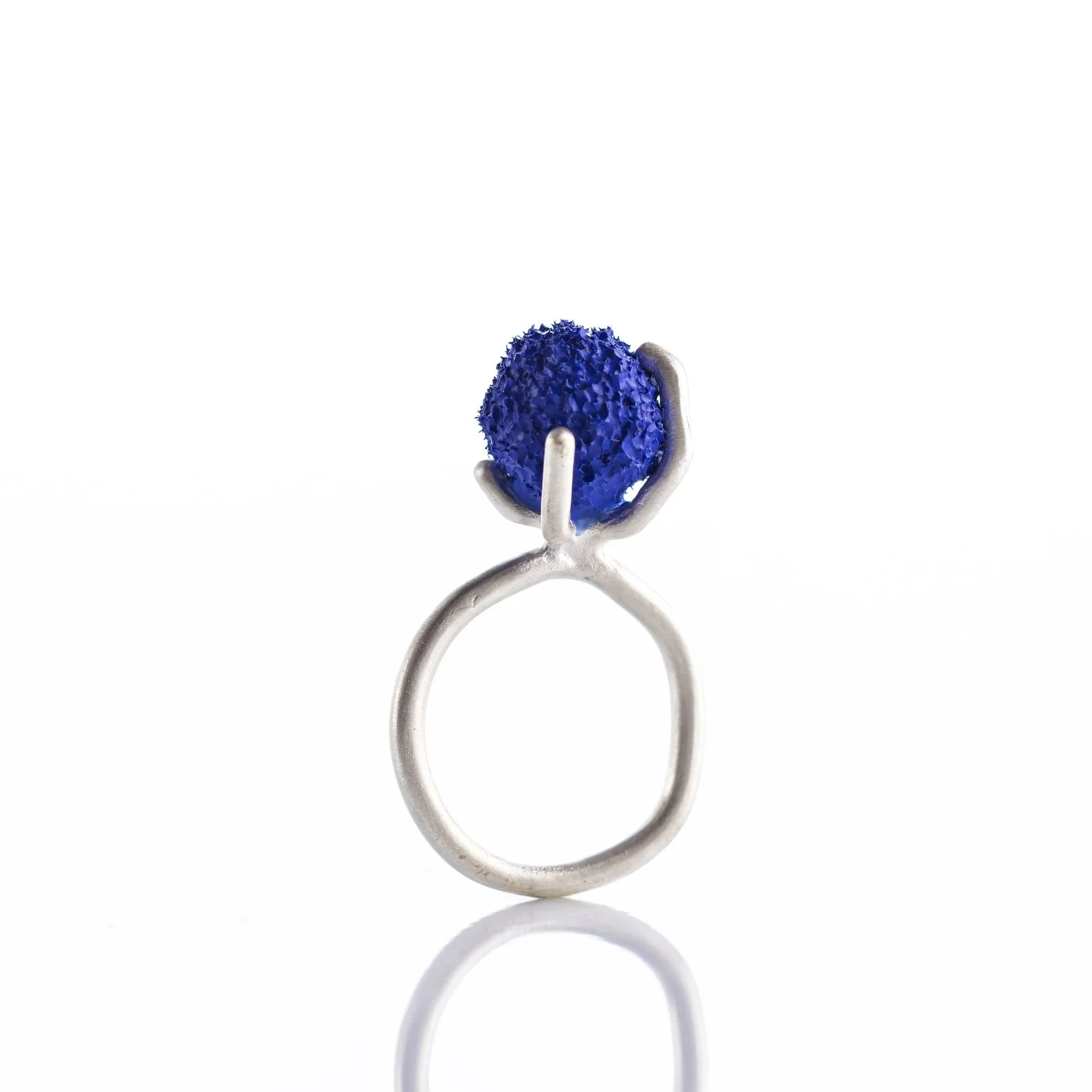 Emptiness Ring