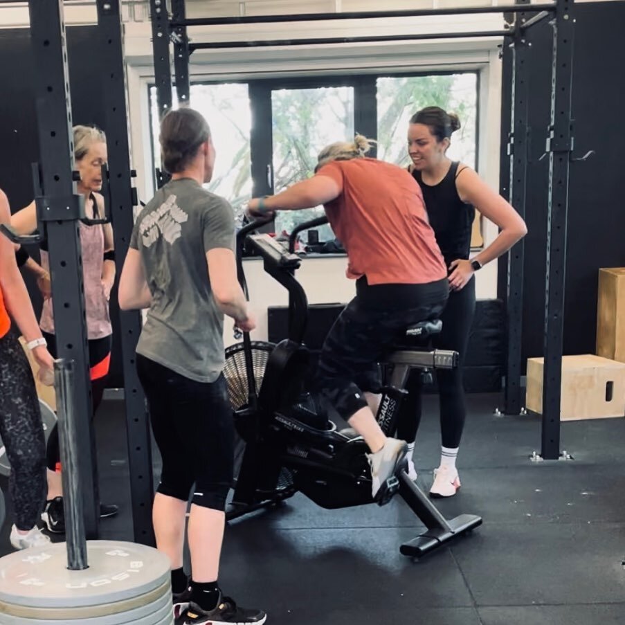 This is our community - We do not come here to compare ourselves to others, we come here to work as a team, celebrate our wins and progress together 🙌

#MaximumResults #kingslynn #norfolk #fitness #fitnessmotivation #functionalfitness #strengthtrain