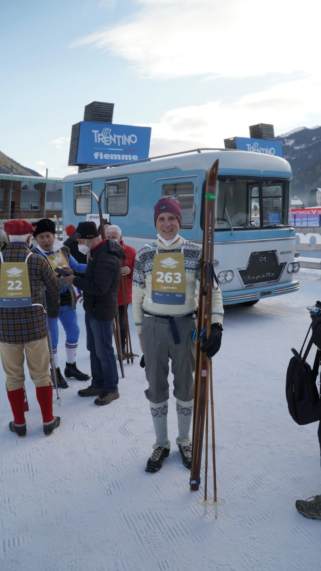 A vintage-clad skier at the historic Marcialonga Story event