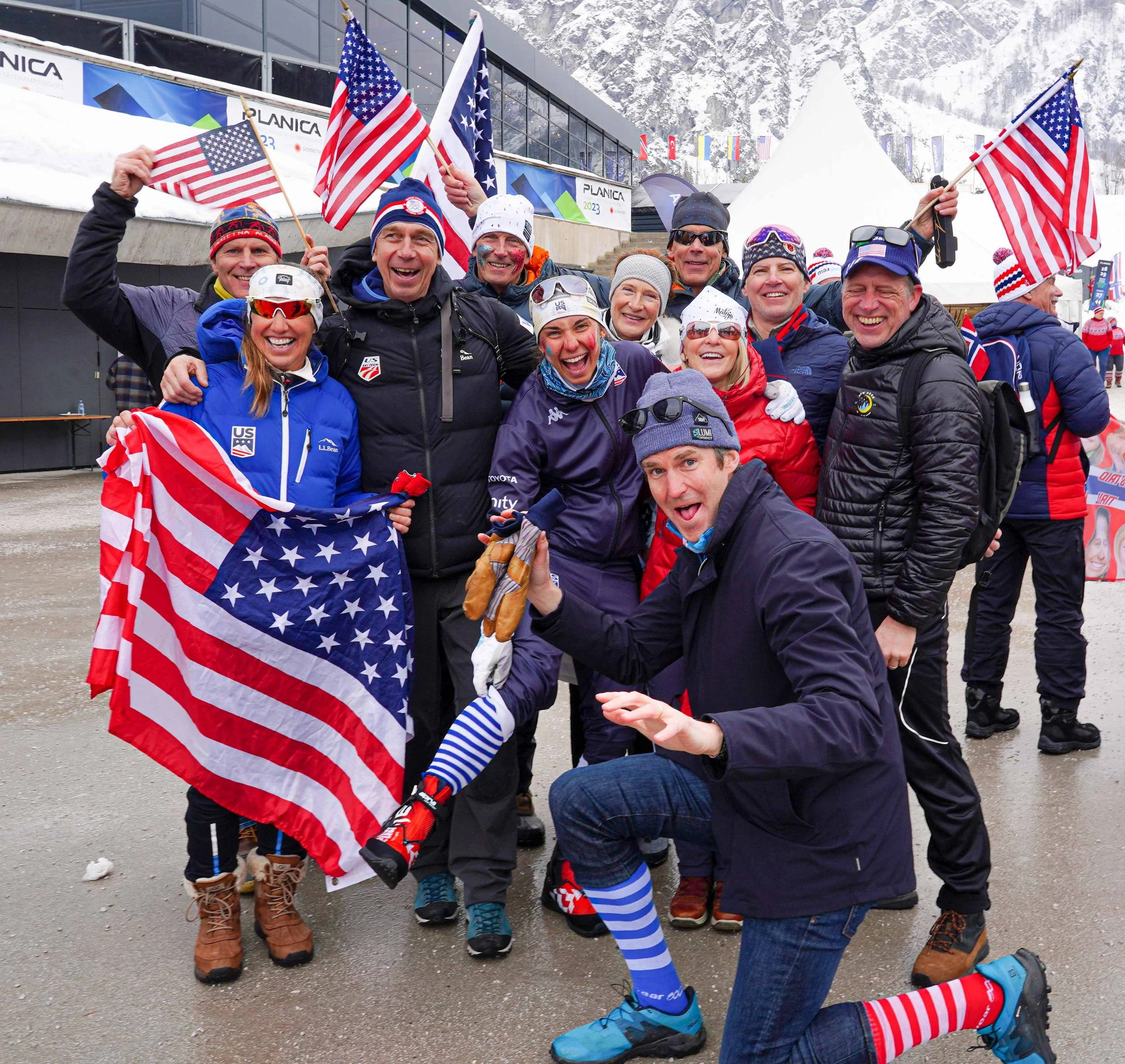 Lumi skiers meeting U.S. cross-country skier Julia Kern at the 2023 FIS Nordic World Ski Championships in Planica, Slovenia.