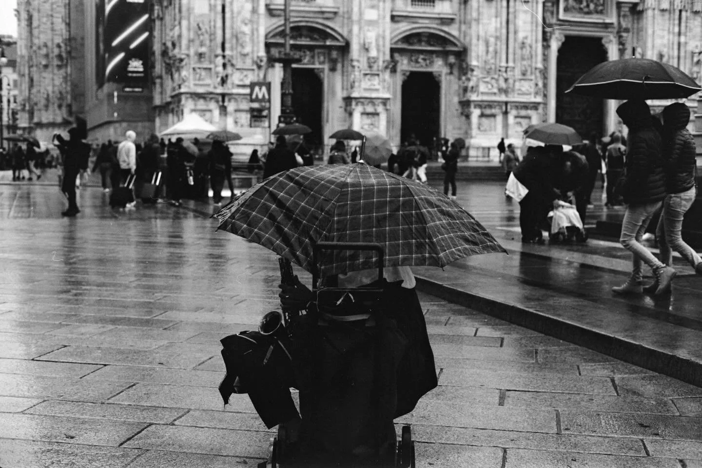 Milano - September 2026
Zeiss Ikon + V&ouml;igtlander 50mm Nokton
Fuji Across 100 II shot at 400 and pushed in development