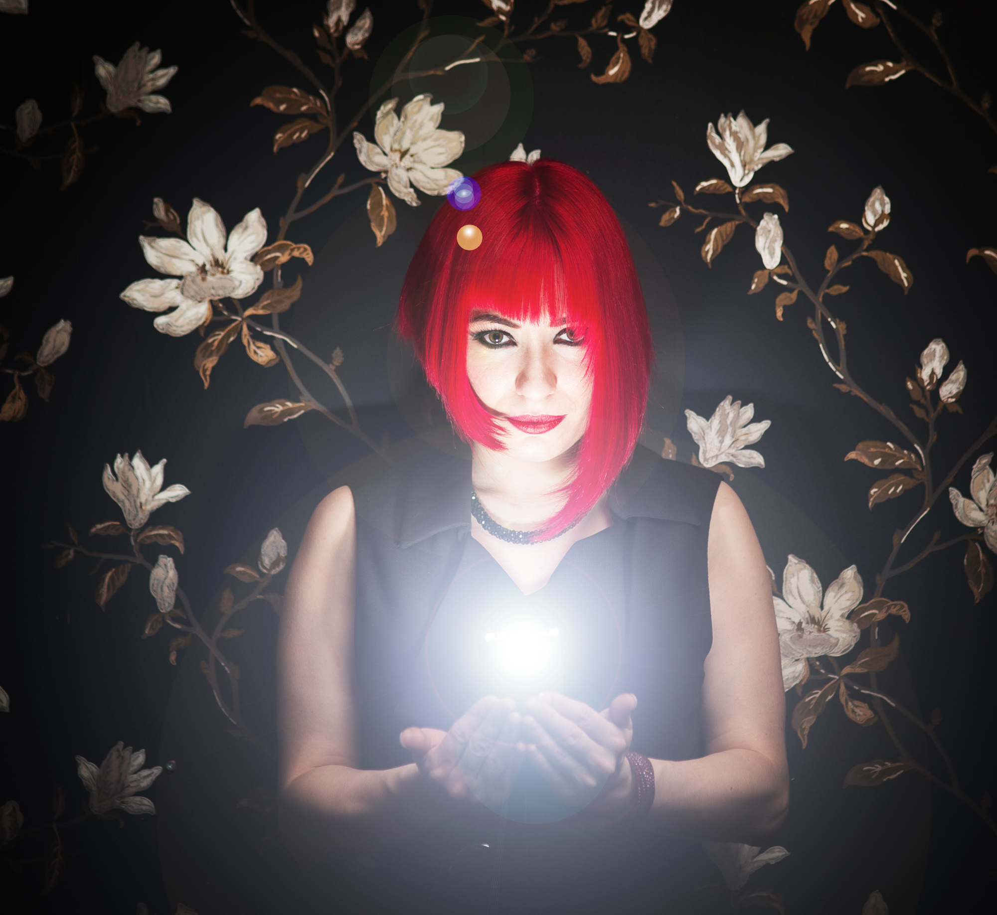  Laura London, magician 