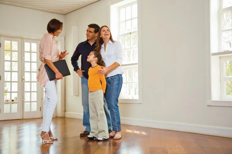 hometour.jpg