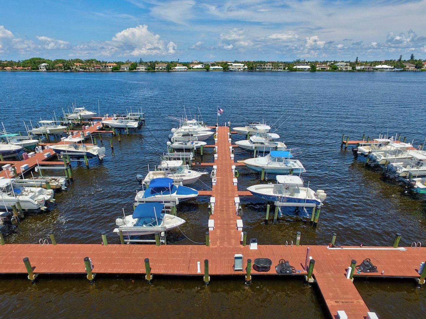 180-yacht-club-way-202-hypoluxo_rx-10463999-31-full.jpg