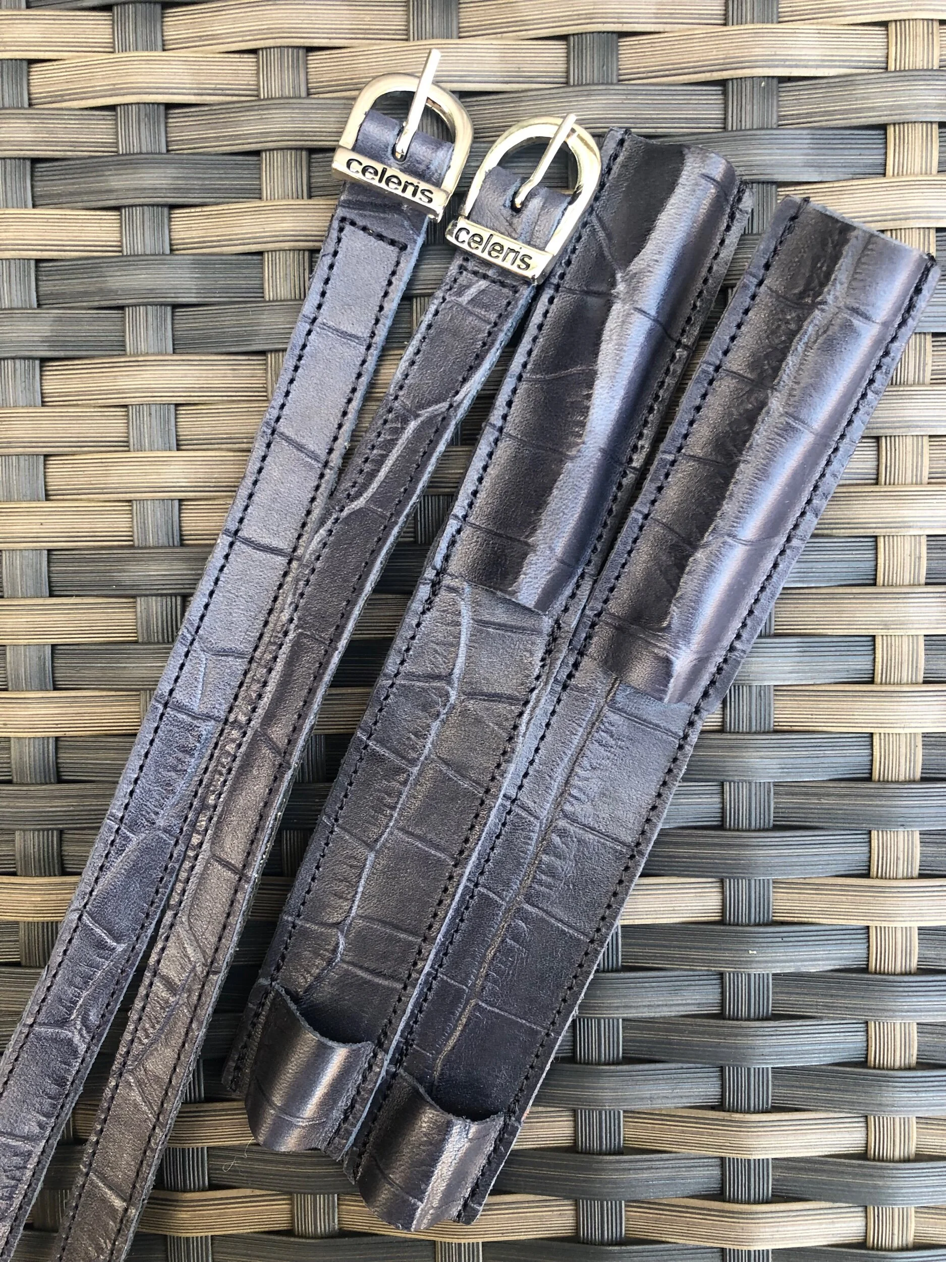 E8F2FB28-7E34-4FDC-8035-C4C845B25BB7