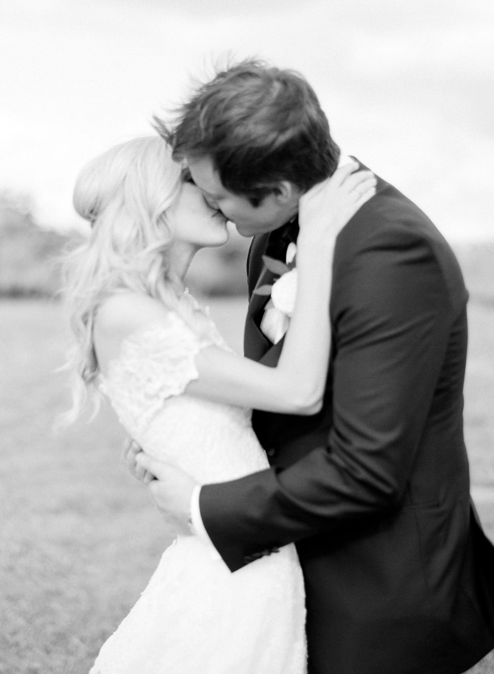 0026_Texas_Ranch_Wedding_Photographer.jpg