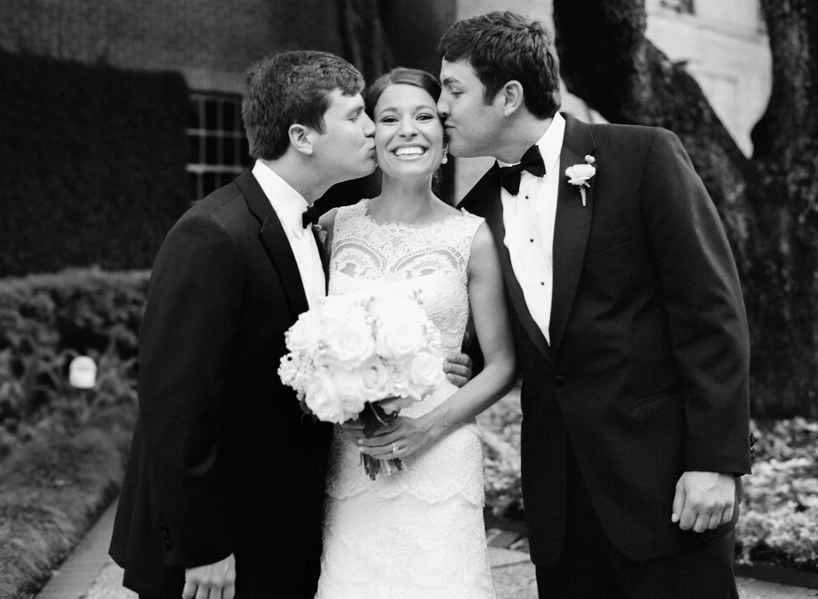 0025_Houston_Country_Club_Wedding_Photographer.jpg