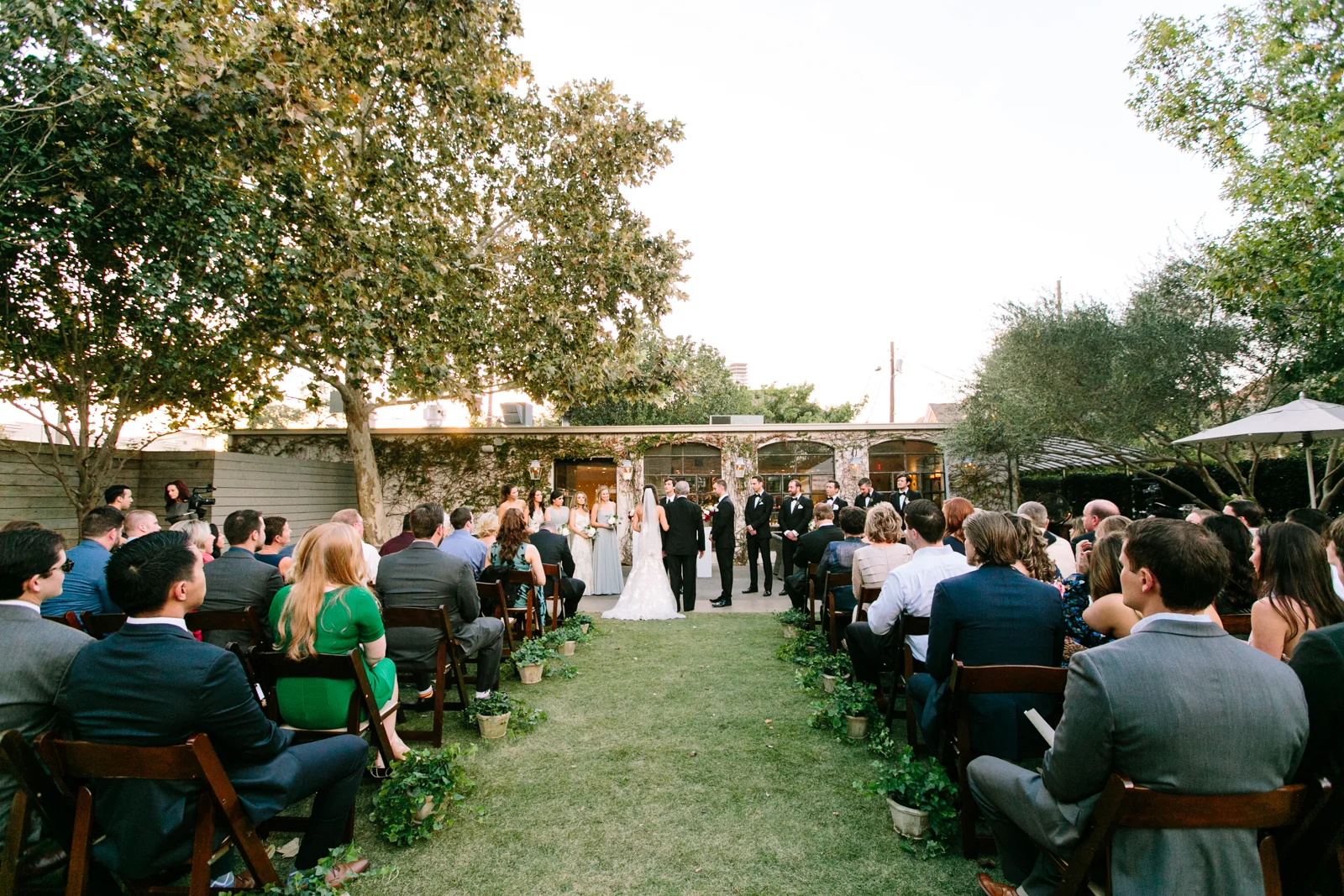 0039_Tiny_Boxwoods_Wedding_Houston_Photographer.jpg