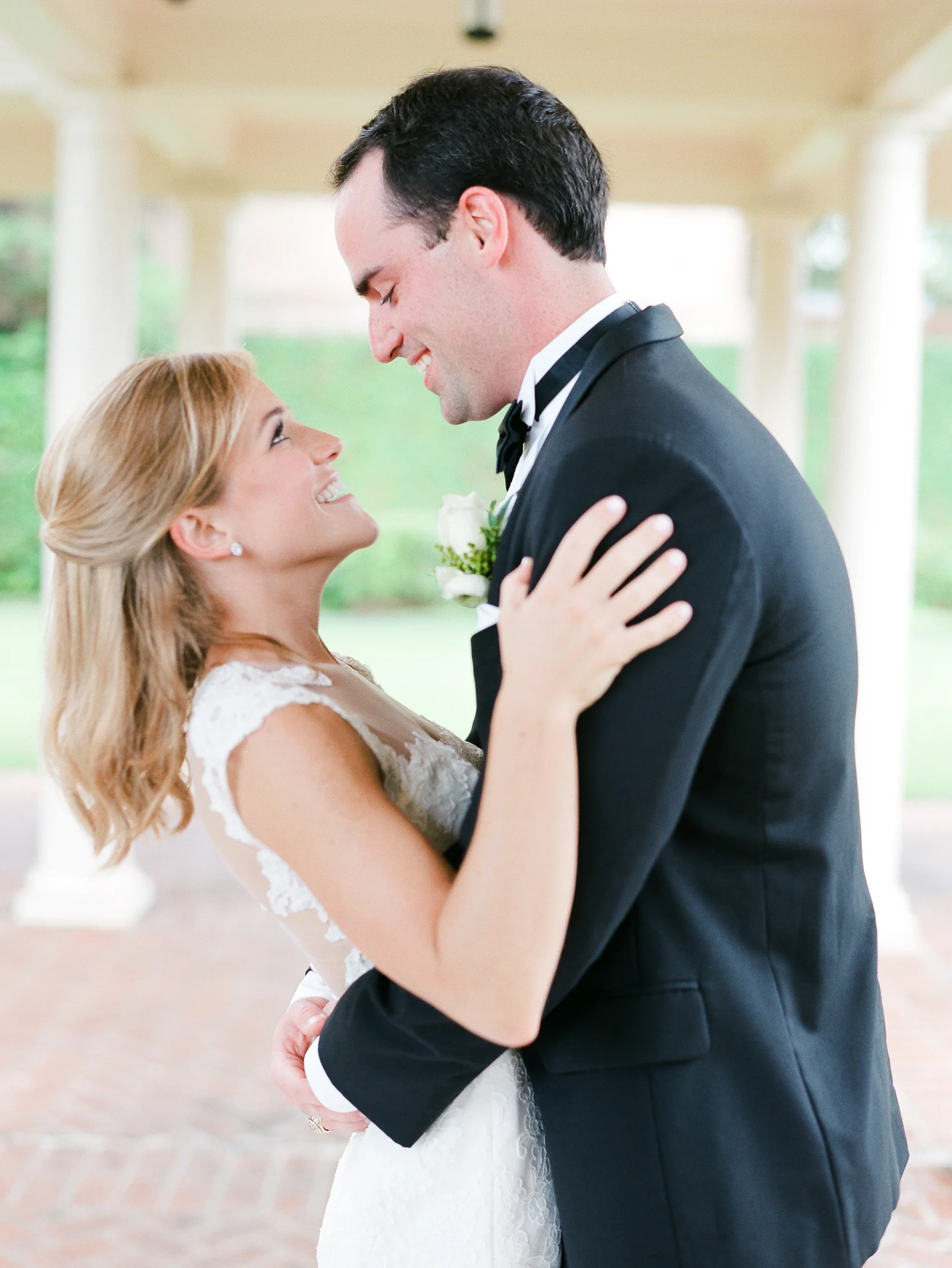 0021_Houston_Country_Club_Wedding_Photographer.jpg