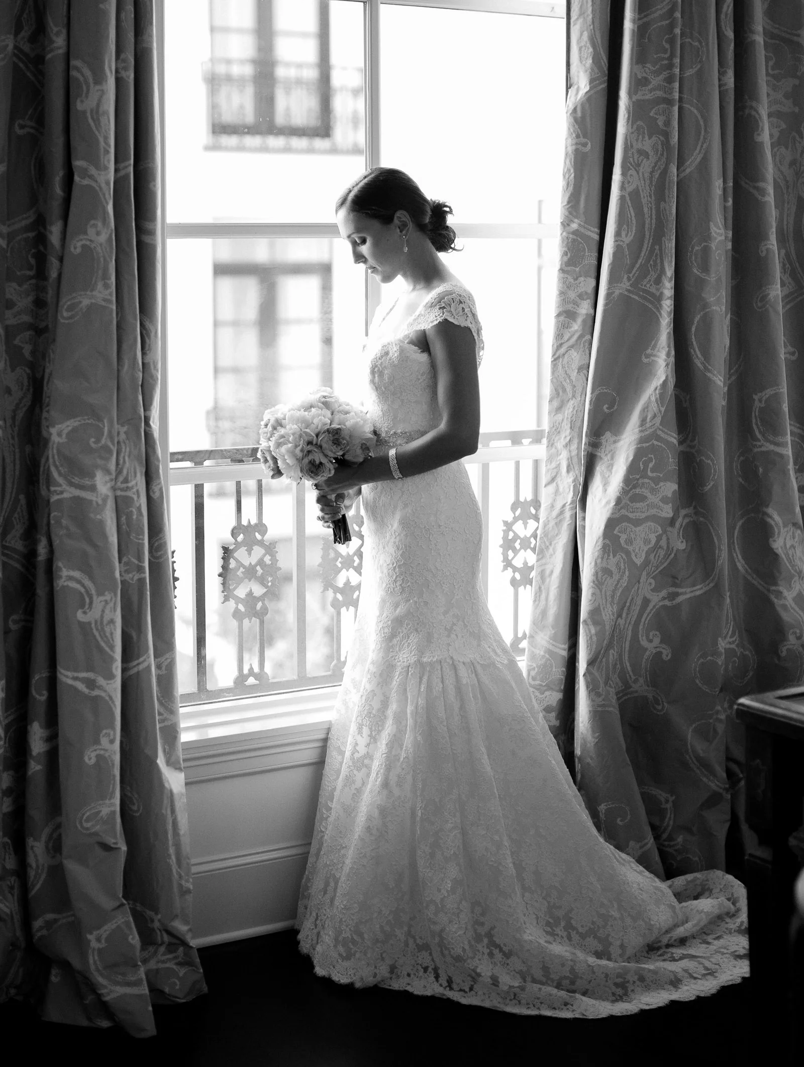 0022_0020_Houston-Film-Bridal-Black-and-White-Portrait.jpg