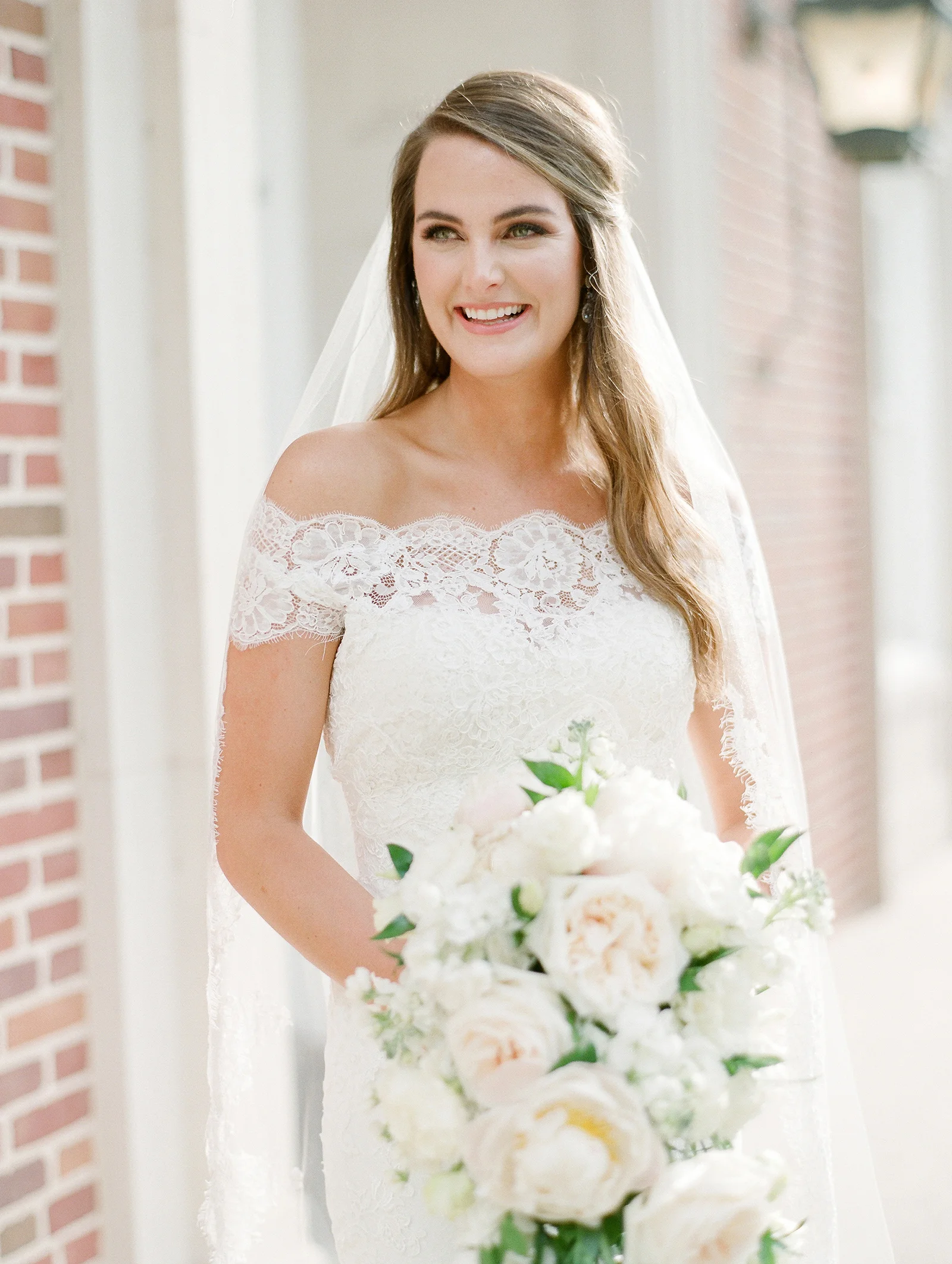 0048_0108__StLukes_Texas_Film_Wedding_Photographer.jpg