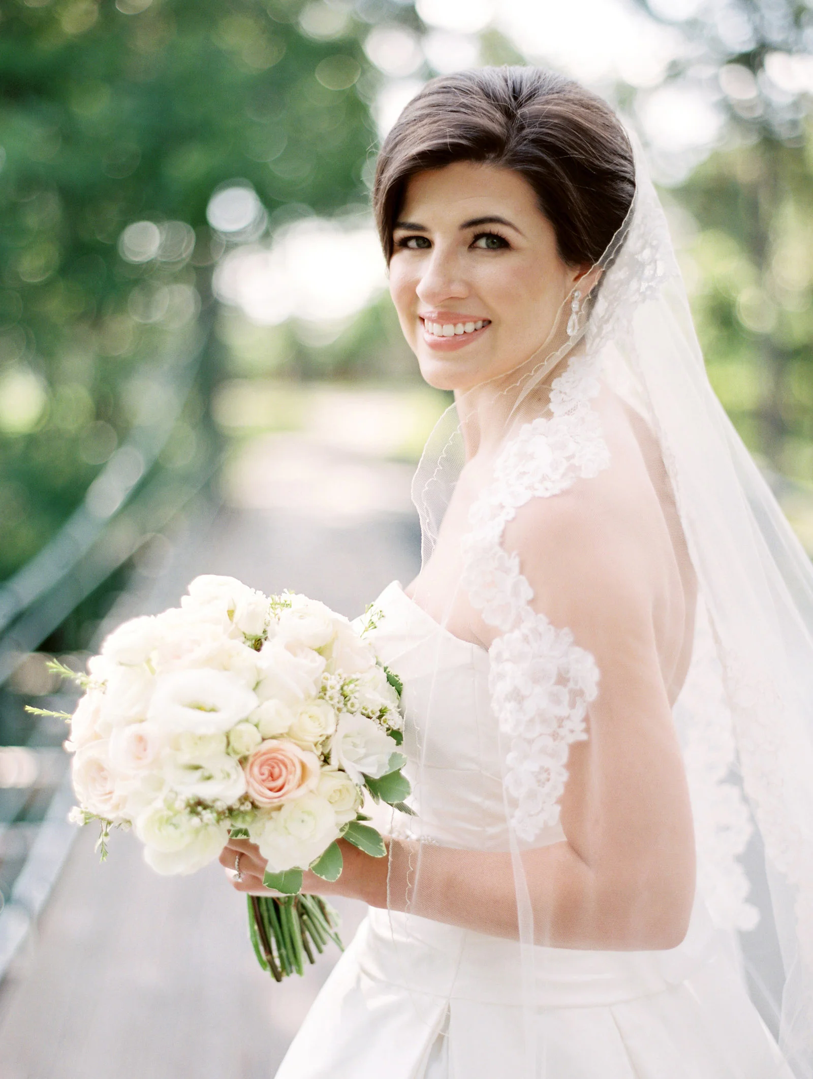 0061_0067_Houston-Lakeside-Country-Club-Film-Bridal-Photographer.jpg