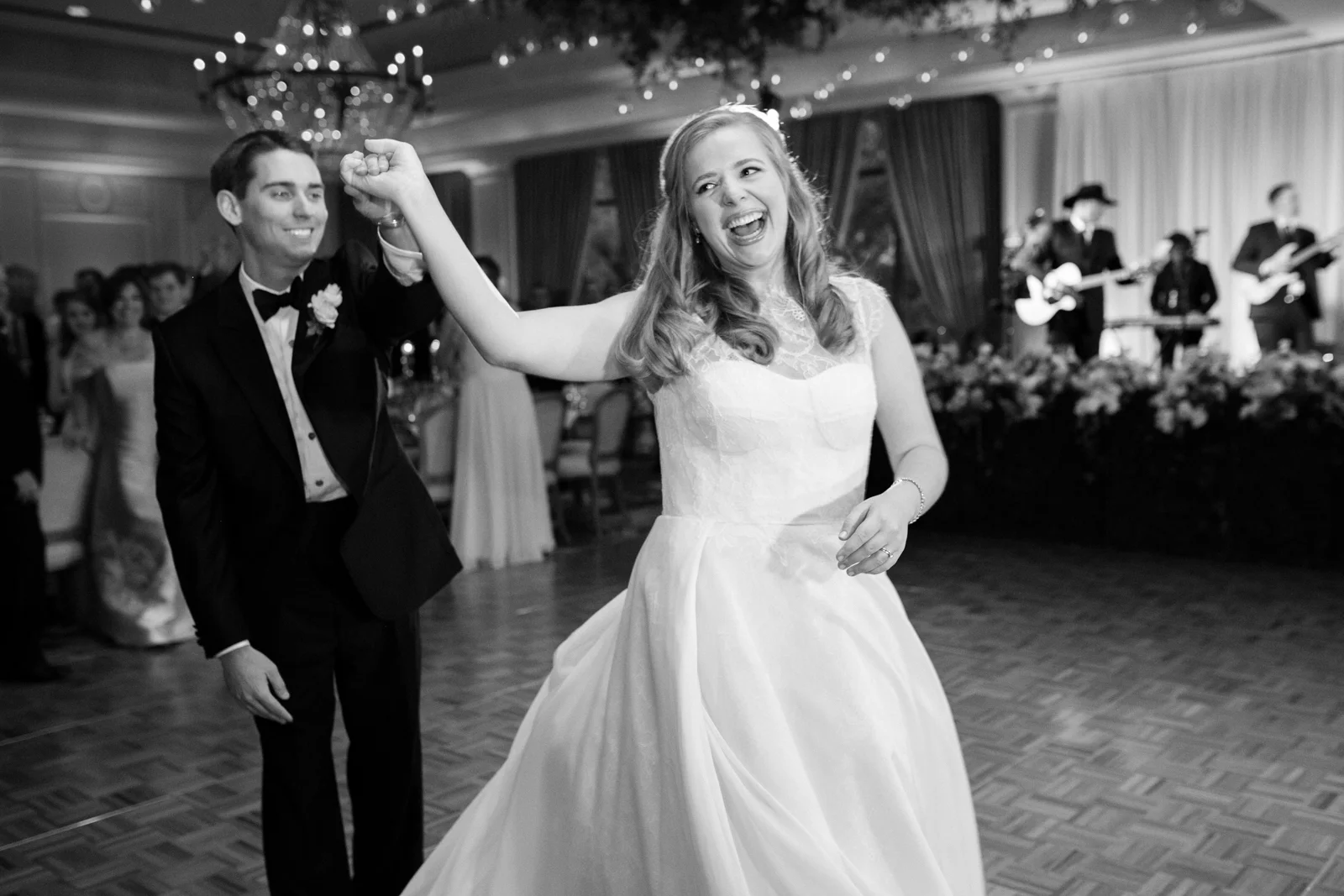 0058_St_Lukes_Wedding_Houstonian.jpg