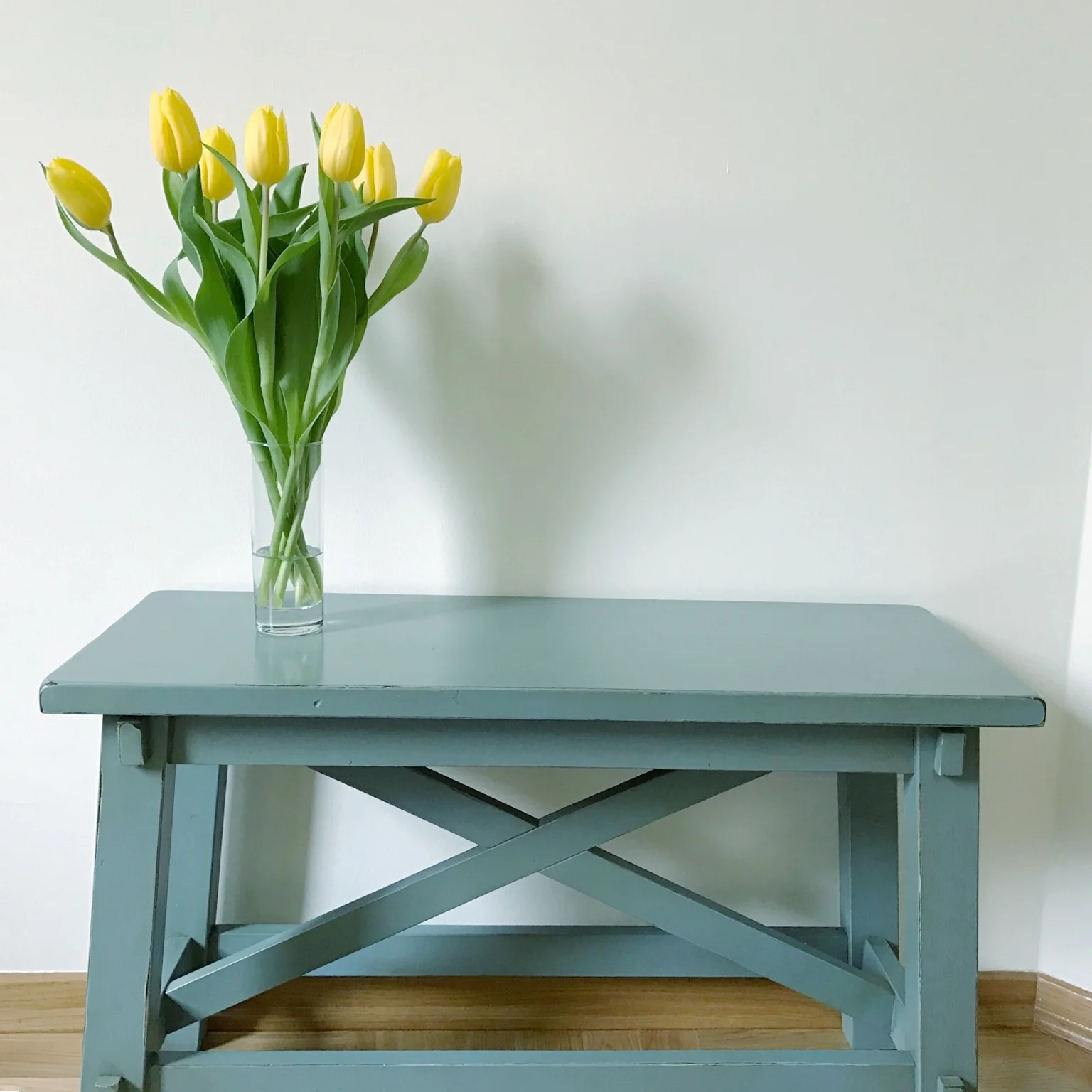 tulips-on-blue-bench.jpg