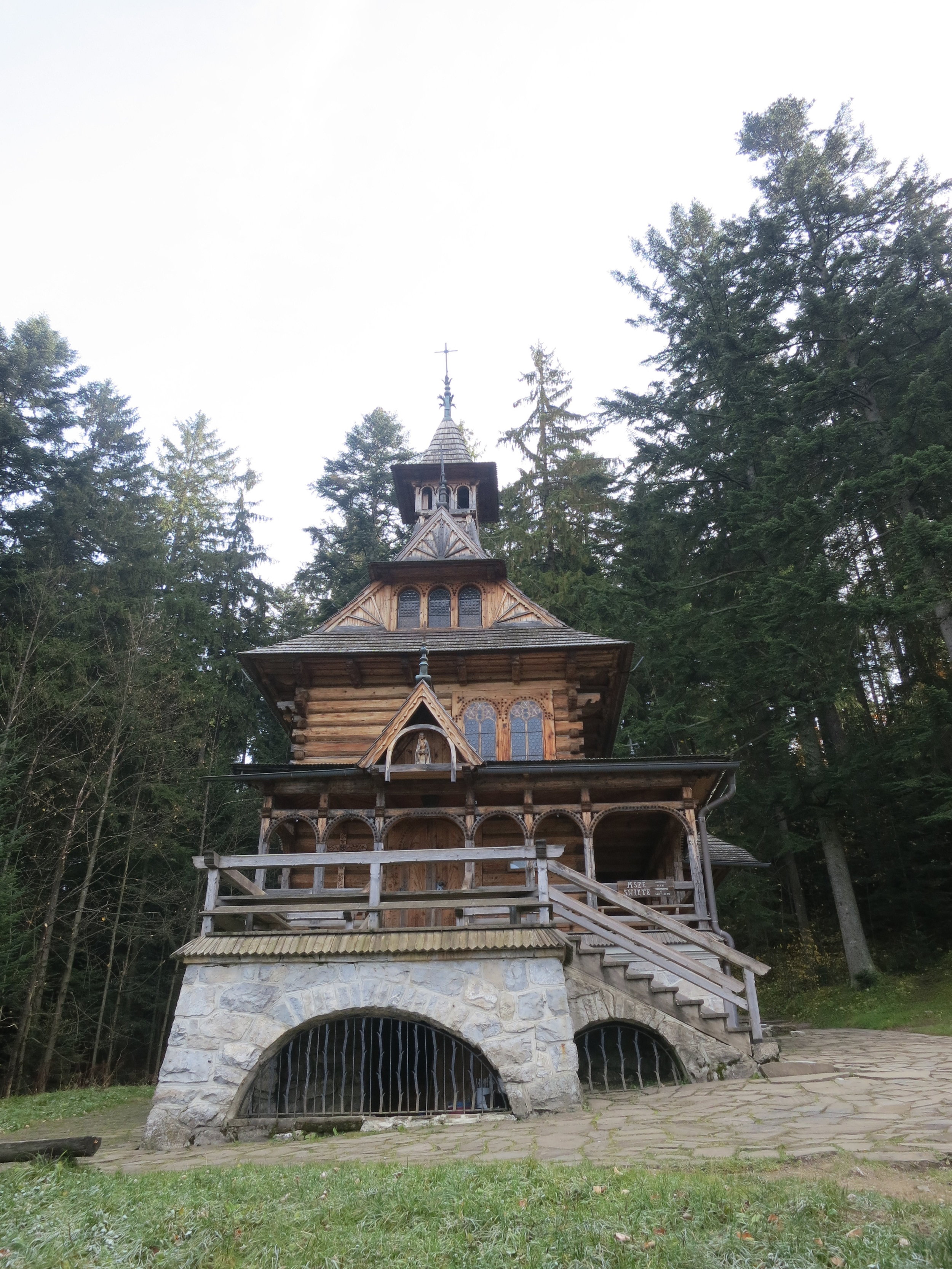 chapel-of-the-sacred-heart-of-jesus-poland.jpg