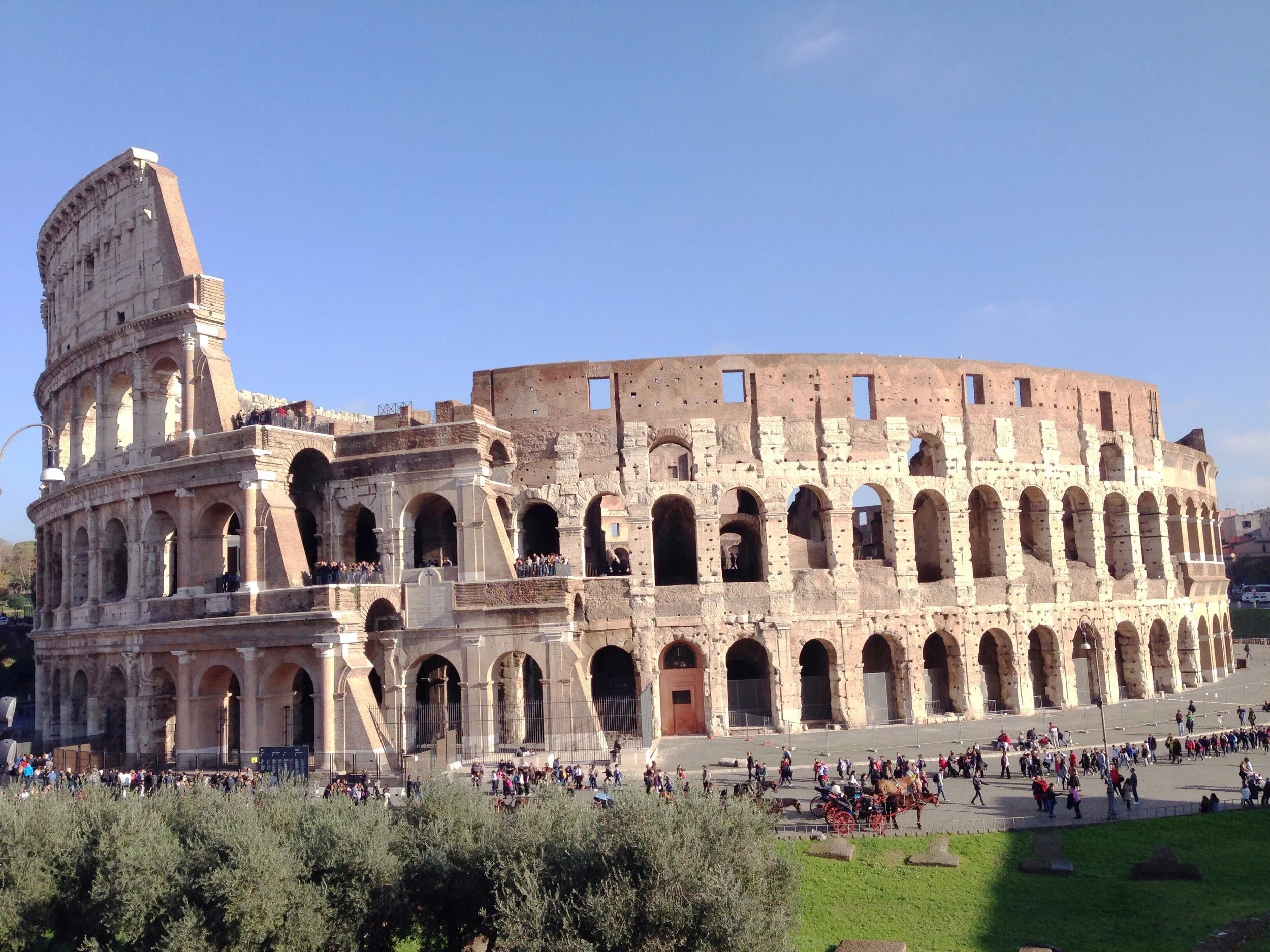 The Colosseum and Roman Forum: In Pictures