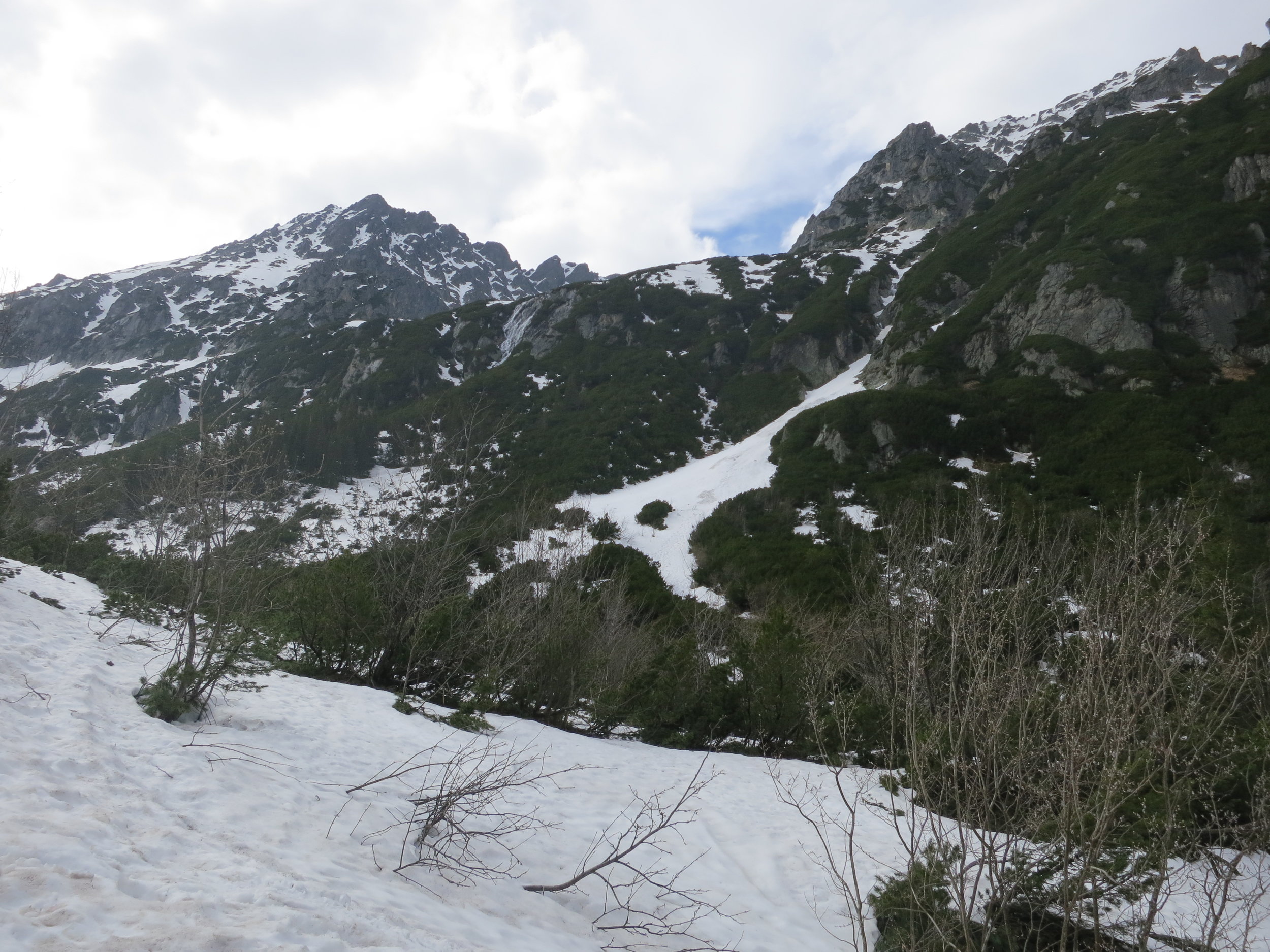 Mountain views near Dolina Pięciu Stawów.