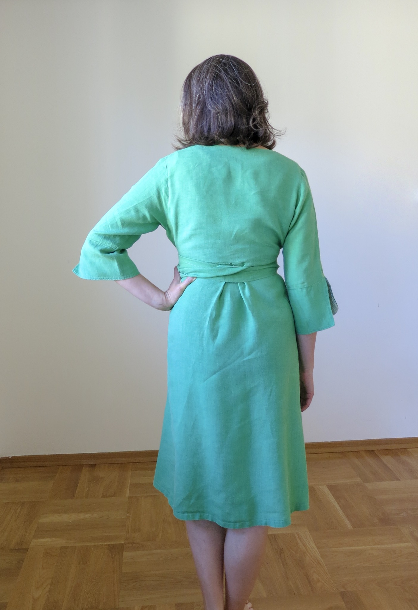 Green linen Schoolhouse Tunic Dress hack, back view
