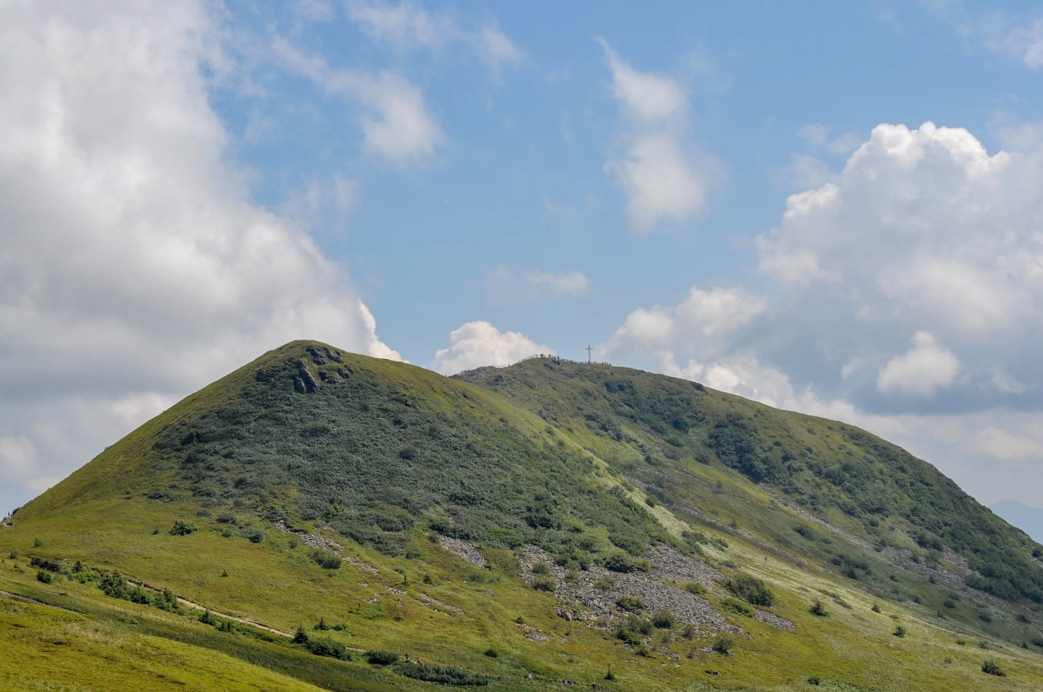 At the base of the yellow hiking trail to Tarnica in the Bieszcady Mountains