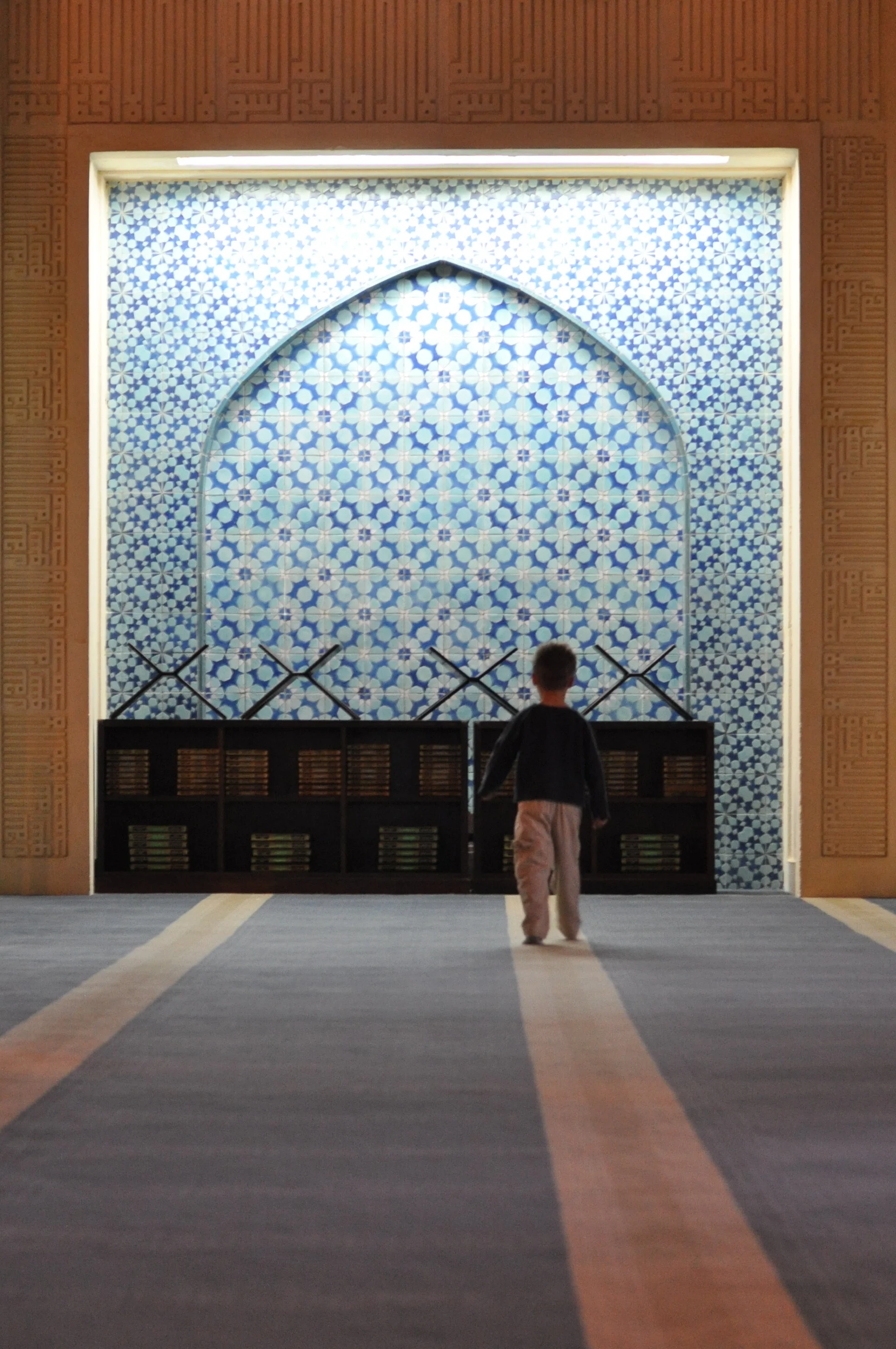 A Walk Through Kuwait's Grand Mosque