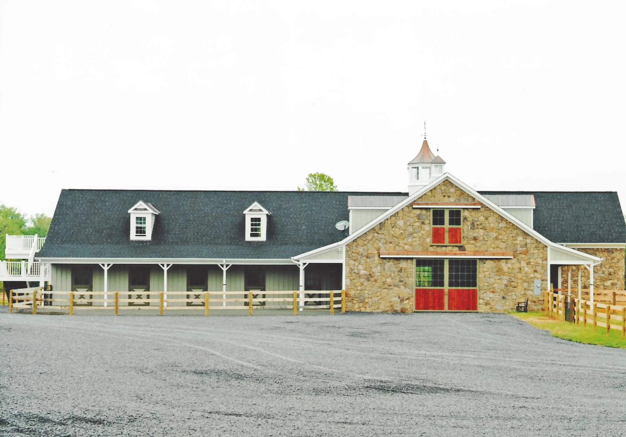 Barn_Ext2_1_P.jpg